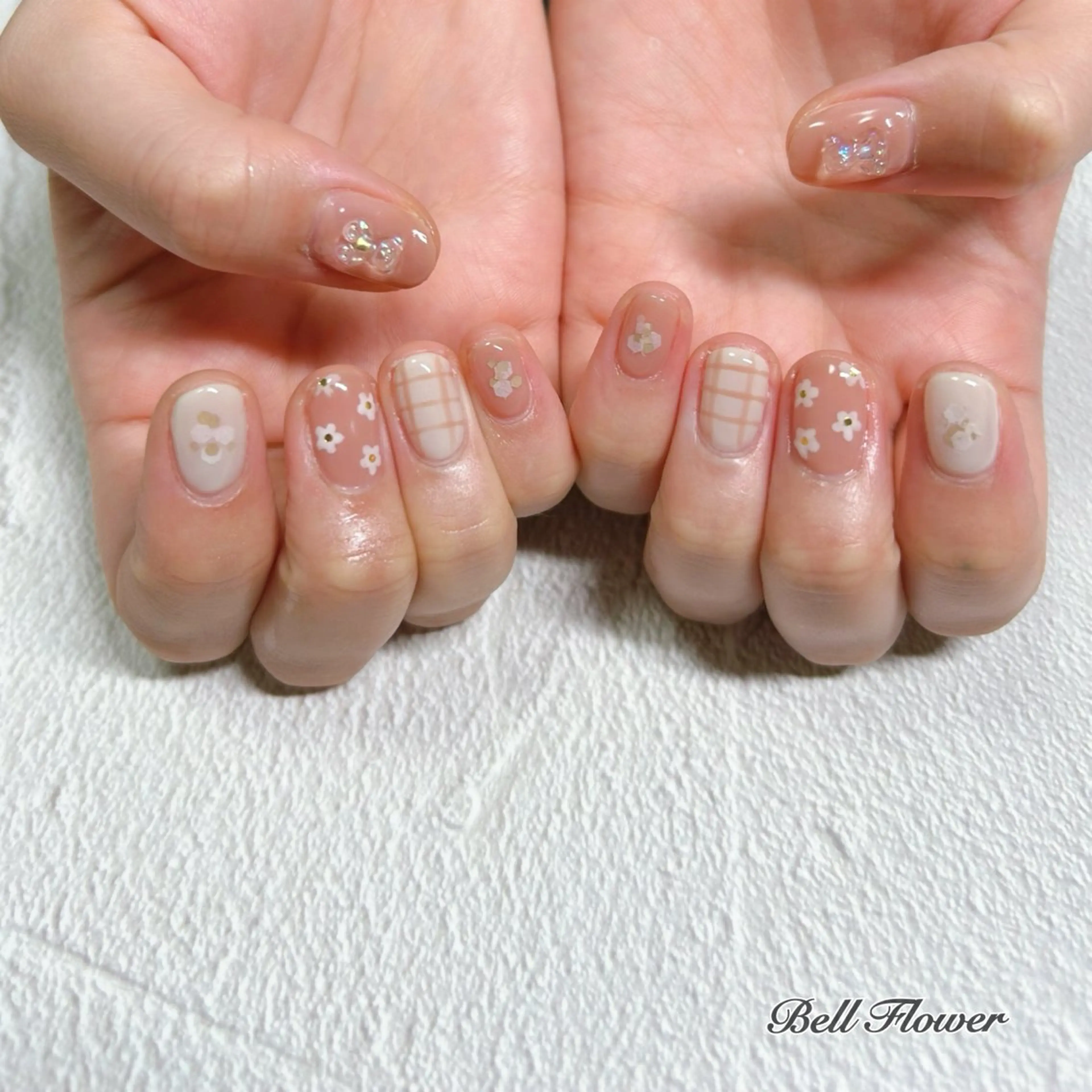 ネイル ハンドネイル Bell Flowerのネイルデザイン