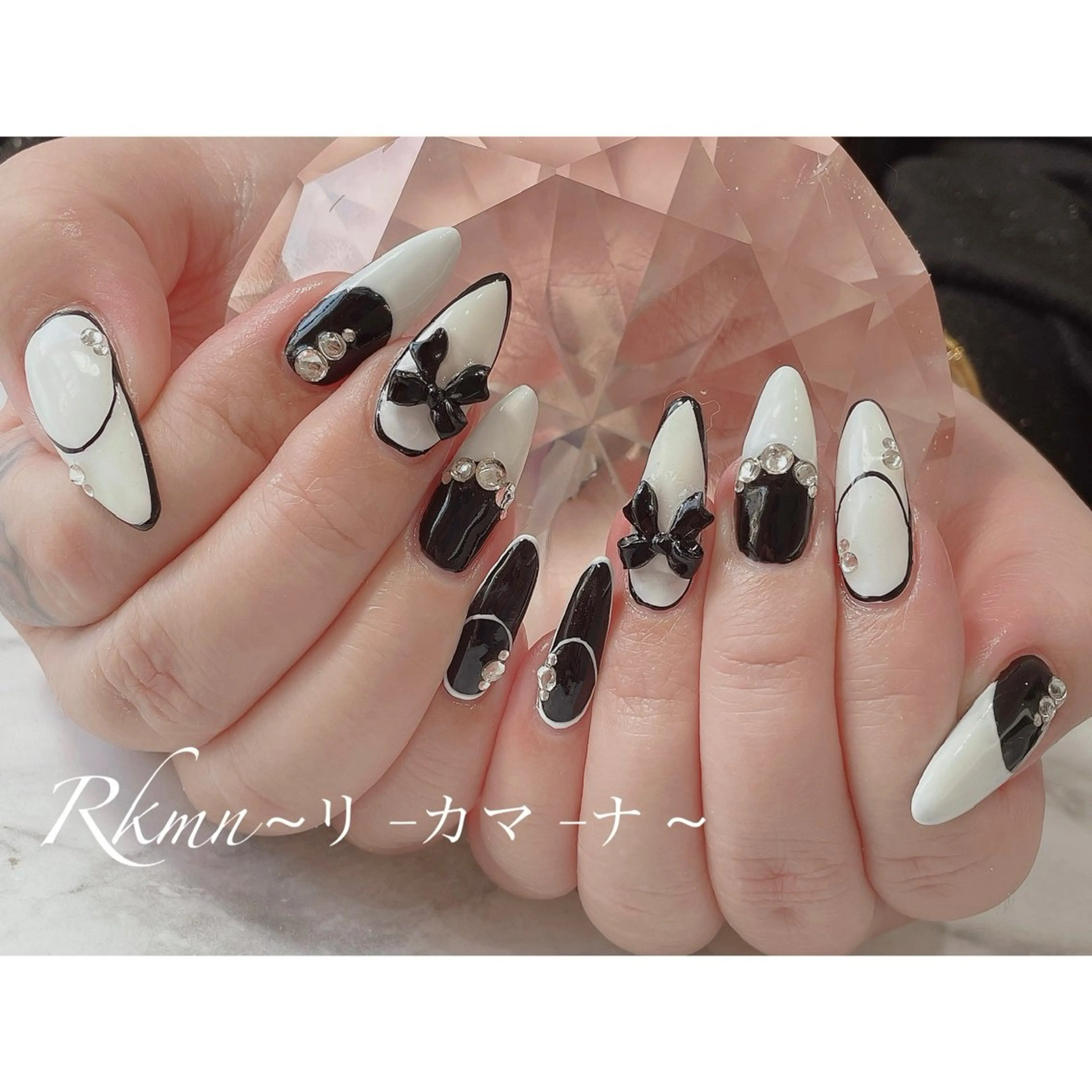 ネイル アートネイル フレンチネイル リボン 春ネイル ホワイト ハンドネイル フットネイル ハンドケア Rkmn ~リ-カマ-ナ~のネイルデザイン