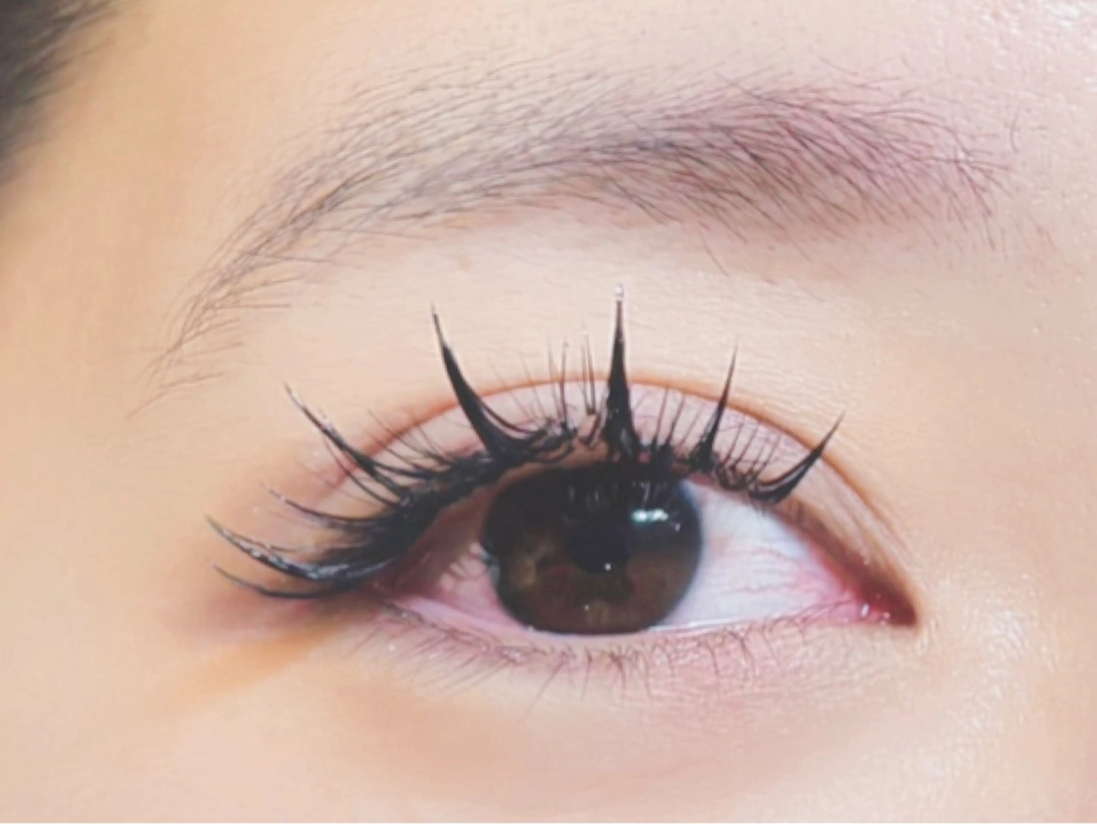 マツエク・マツパ 付け放題 バインドロック 束感まつ毛 フラットラッシュ パリジェンヌラッシュリフト マツエク AURORA RINAのマツエク・マツパデザイン