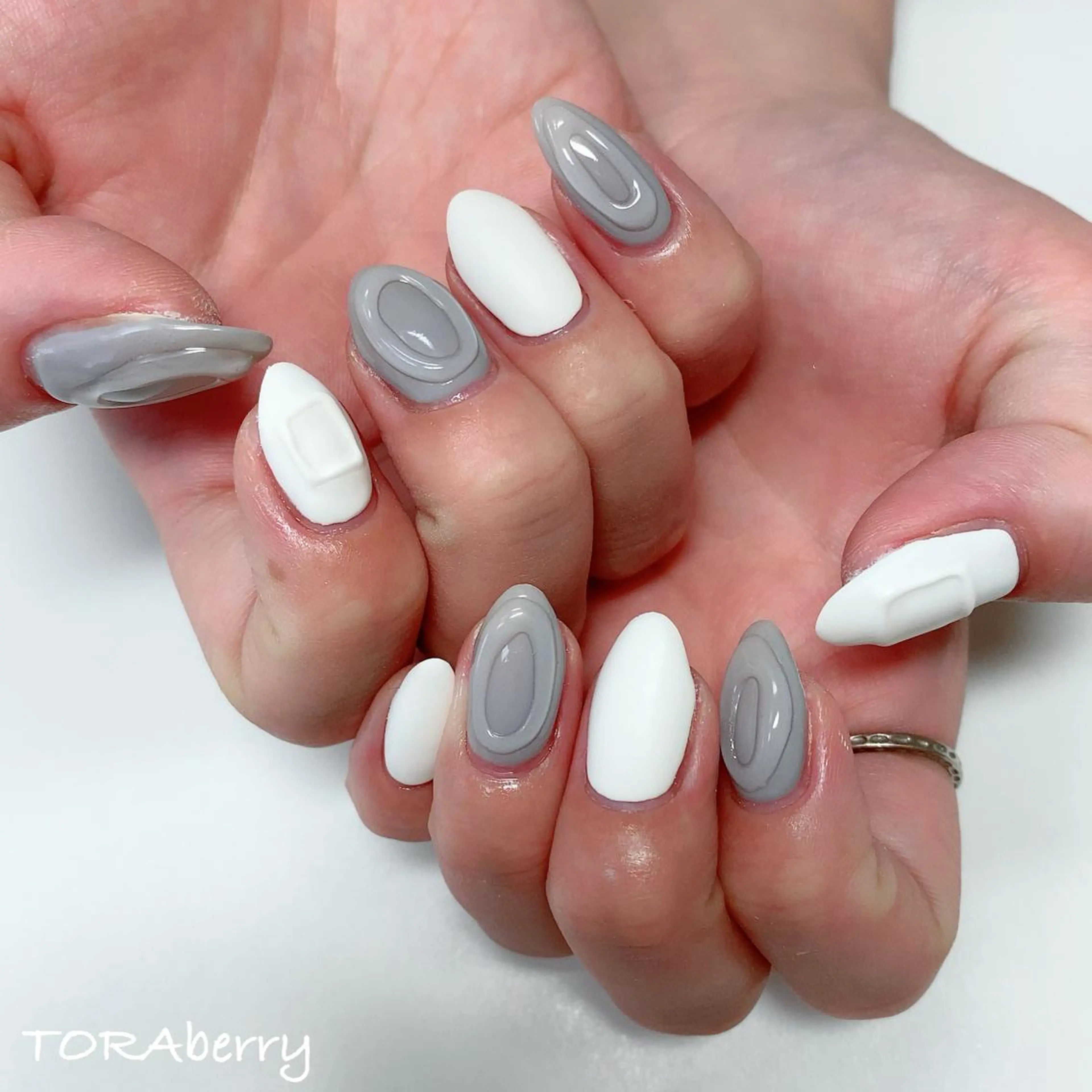 ネイル ネイリスト なつみのネイルデザイン