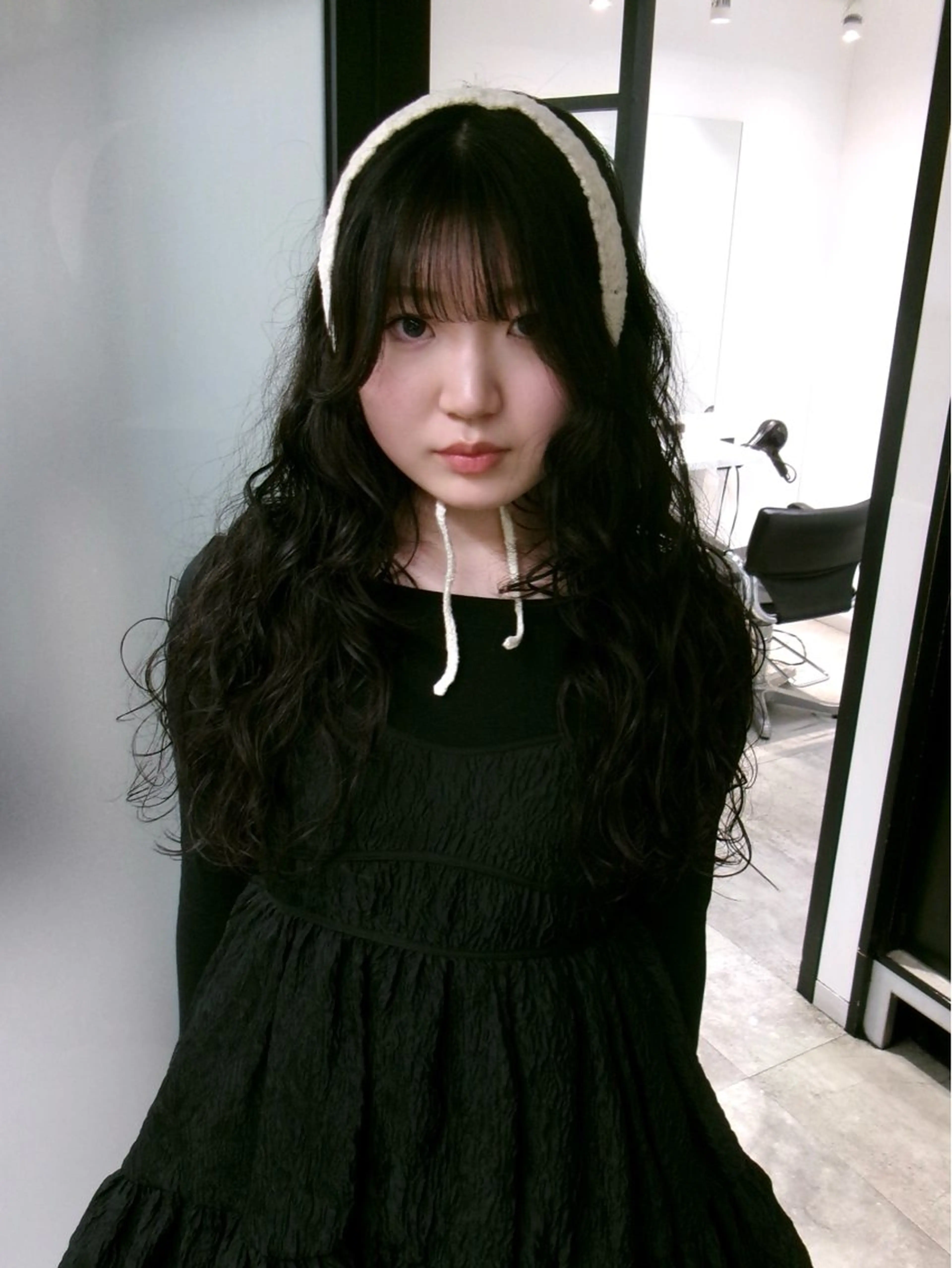 ロング カラー カット ヘアカラー トリートメント MIMI🌻໋᳝݊ 個性派カラー⑅ ⸝꙳のヘアスタイル