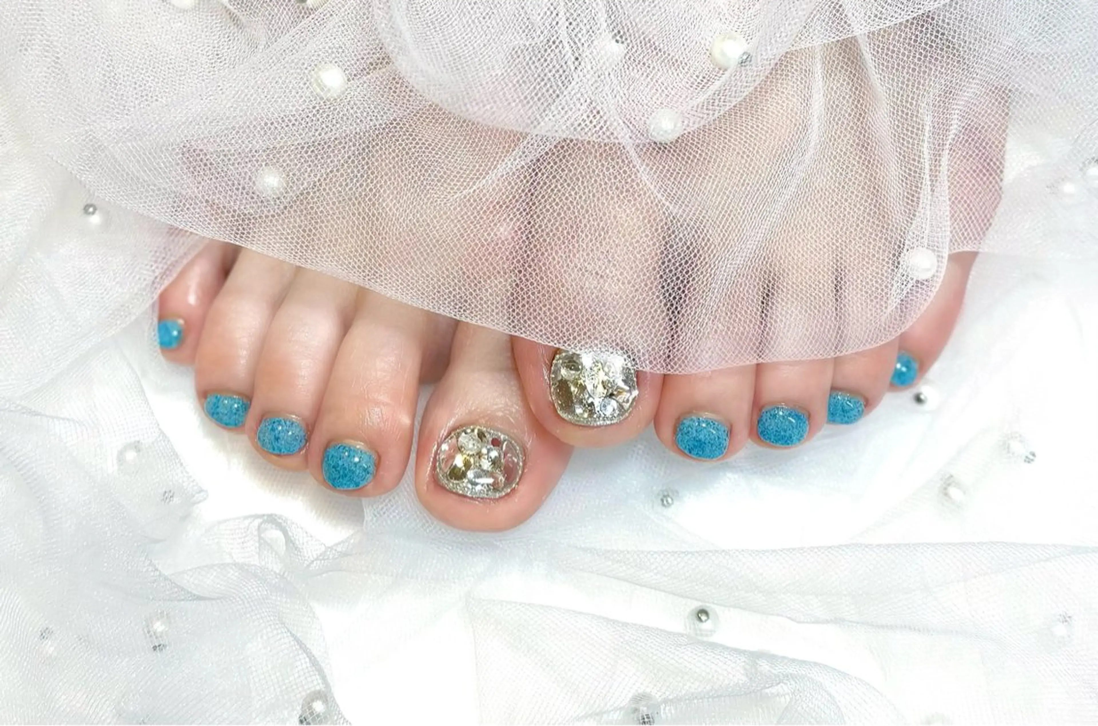 ネイル フットネイル 韓国ネイル 夏ネイル Chat noir所属・【chatnoir】 MIYUのネイルデザイン