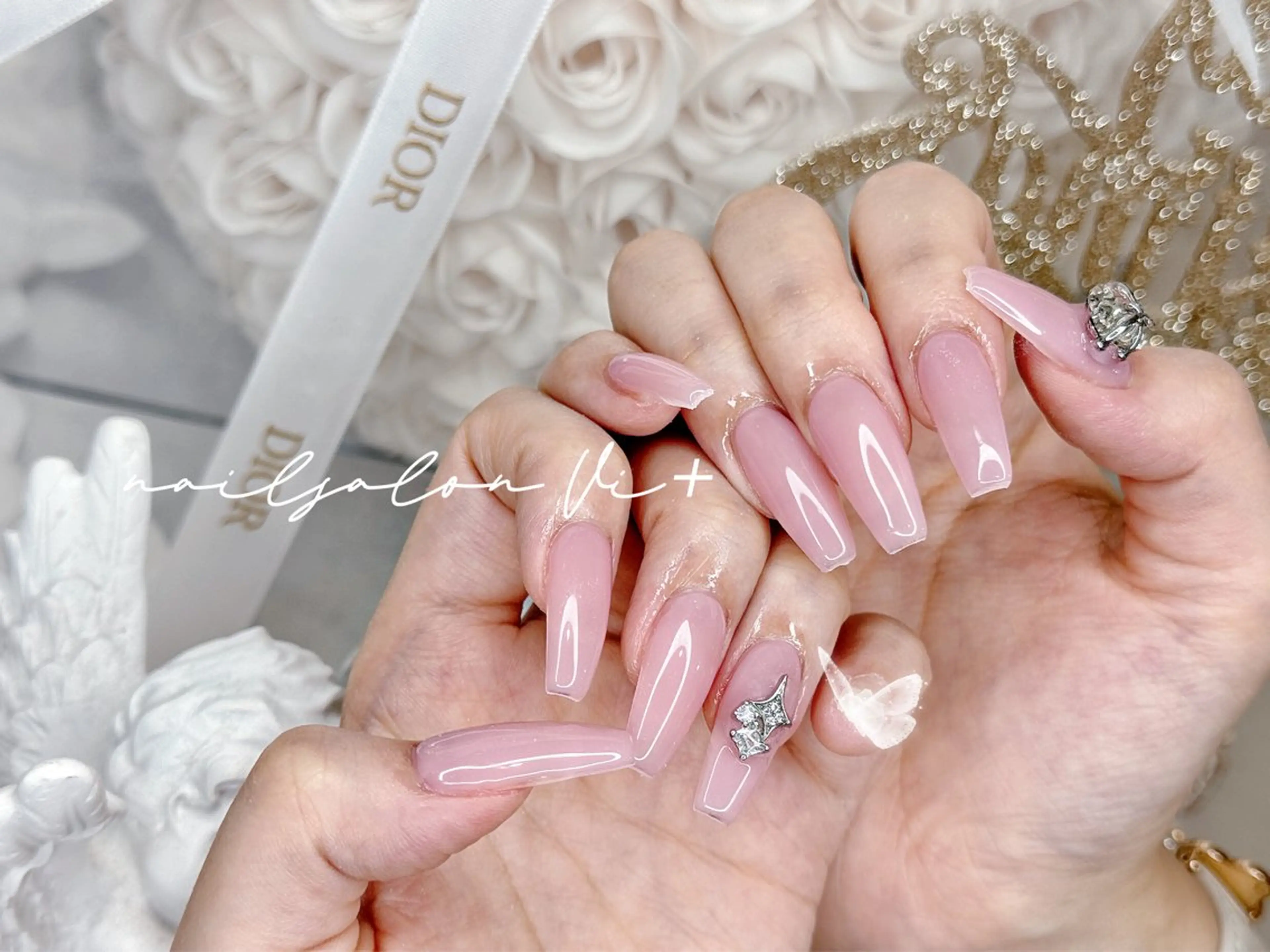 ネイル ハンドネイル ✨Nailsalon Vi+✨のネイルデザイン