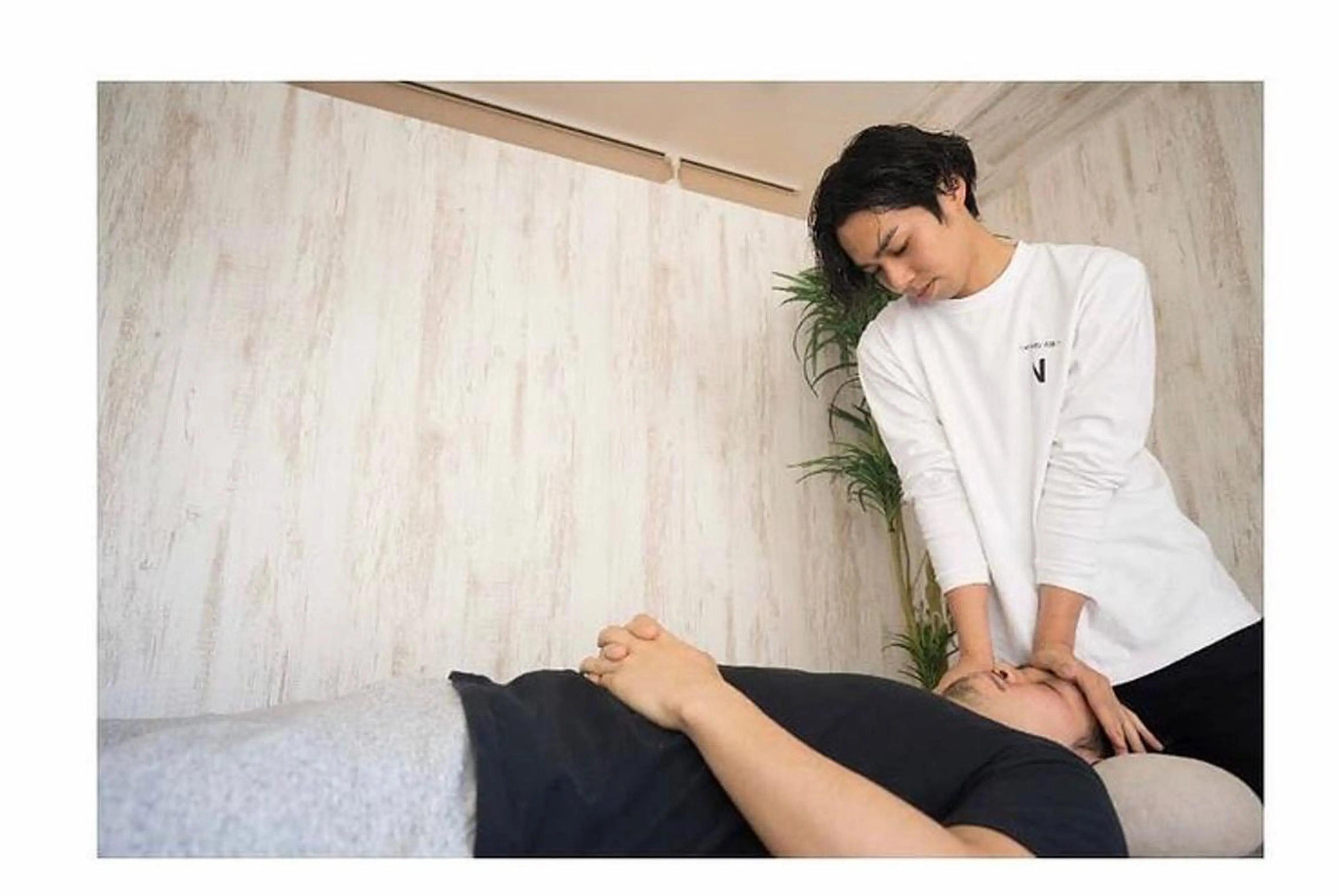 メンズ 目黒/小顔/矯正 美容整体師テツロウのエステ・リラクイメージ