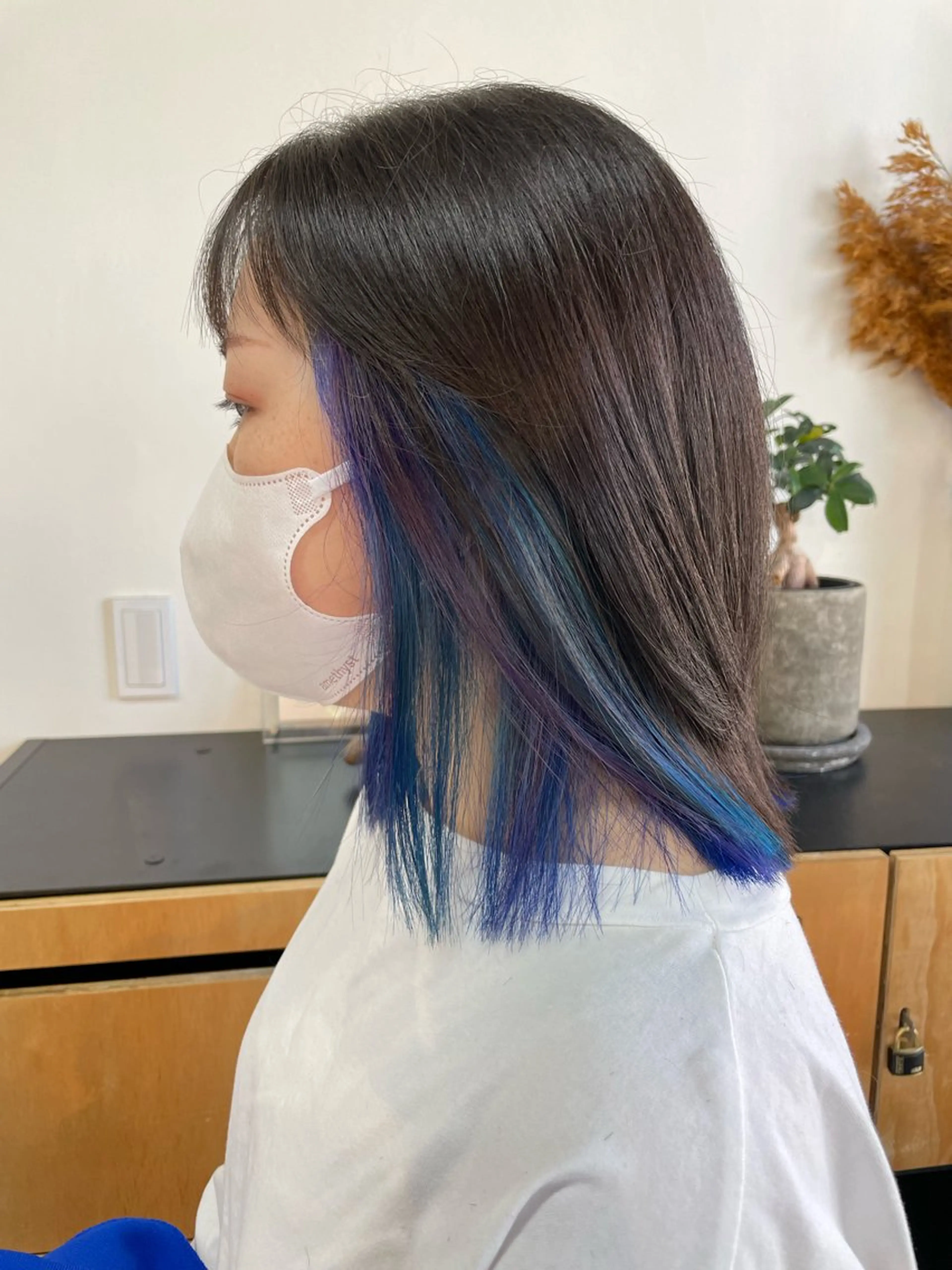 ミディアム カラー イヤリングカラー ヘアカラー 🎨カラー専門家🎨 チャーリーのヘアスタイル