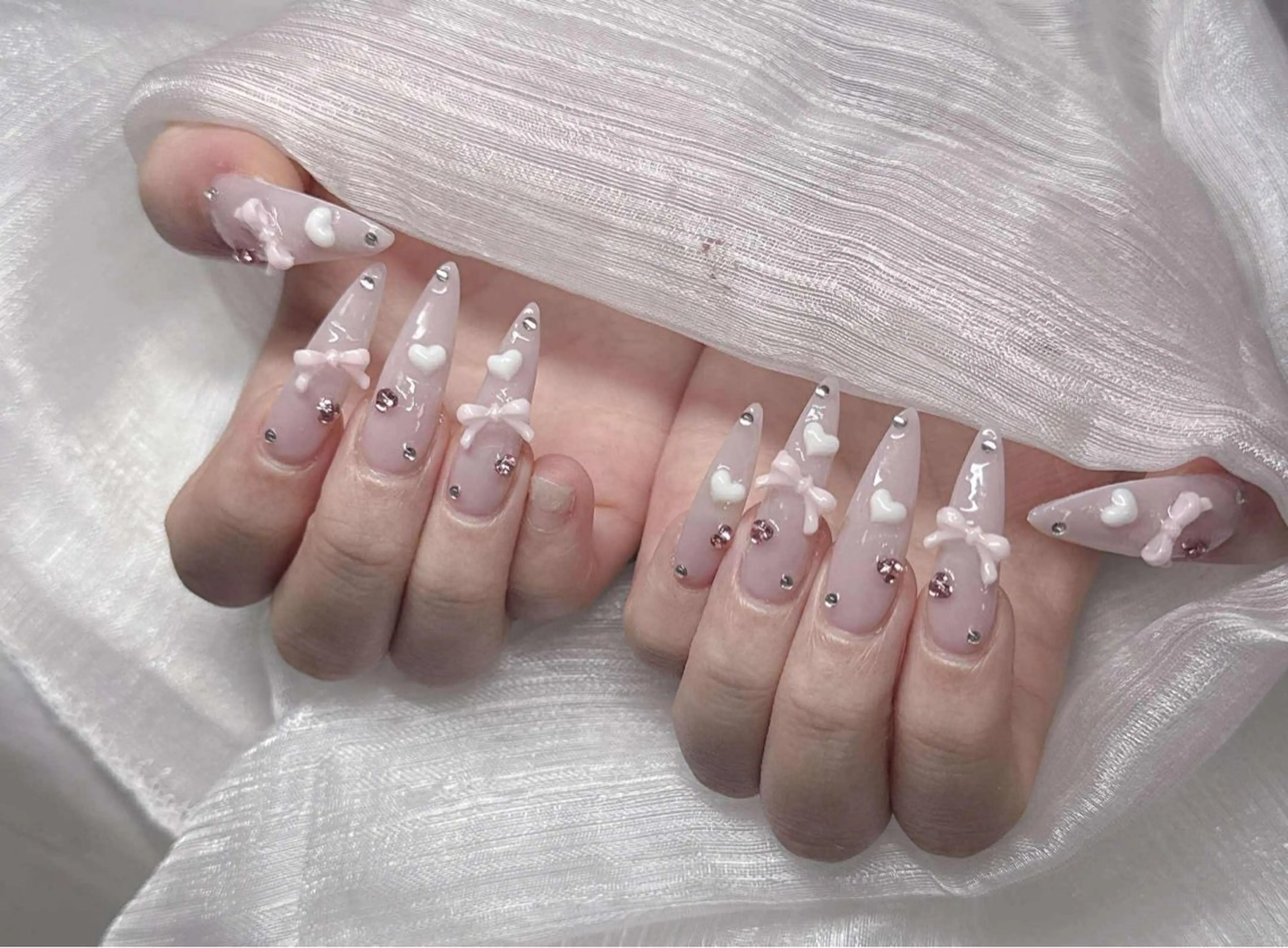 ネイル ハンドネイル Lee Nailsのネイルデザイン