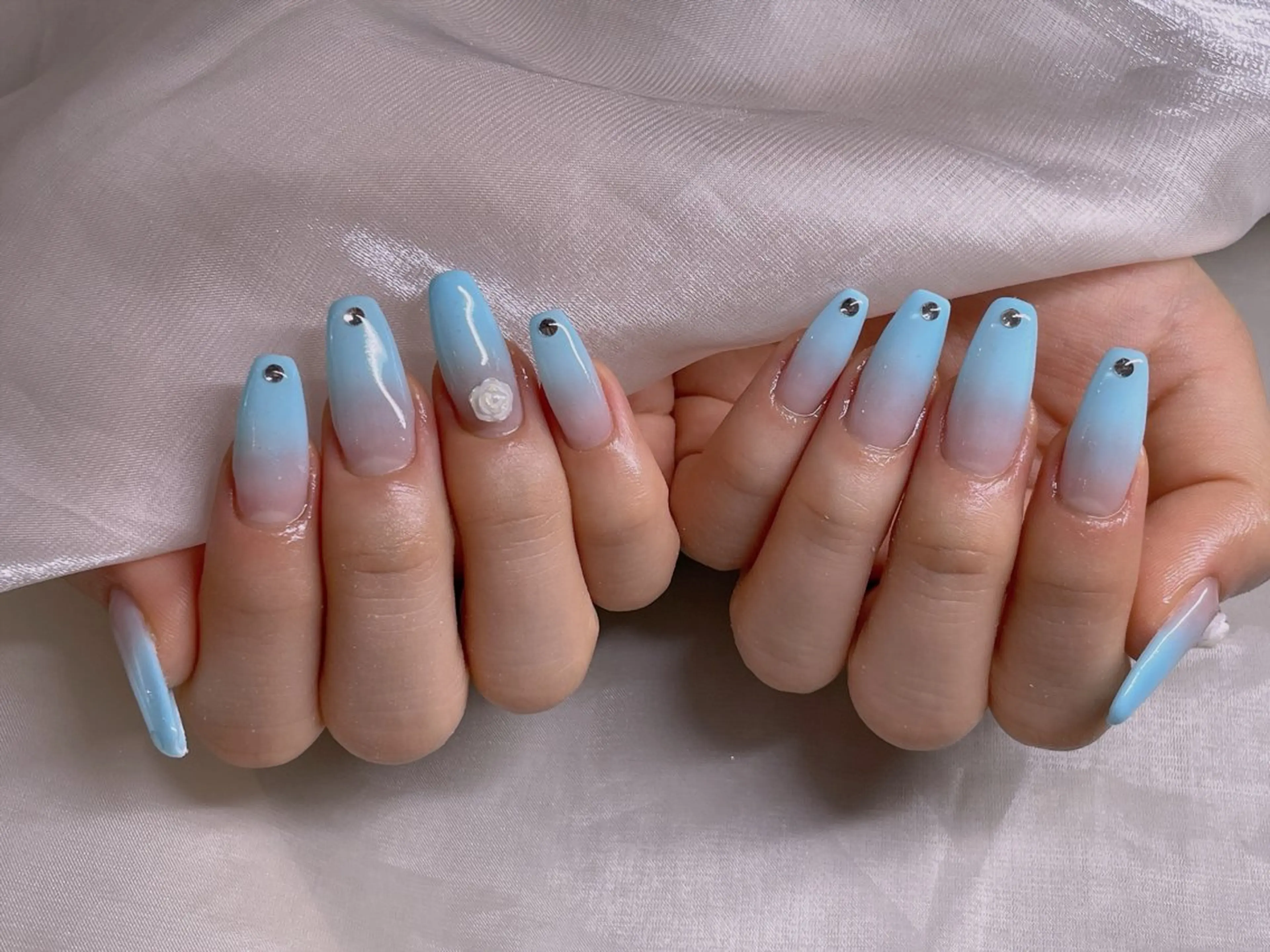 ネイル 美爪パラジェル導入店 Sunnilyのネイルデザイン