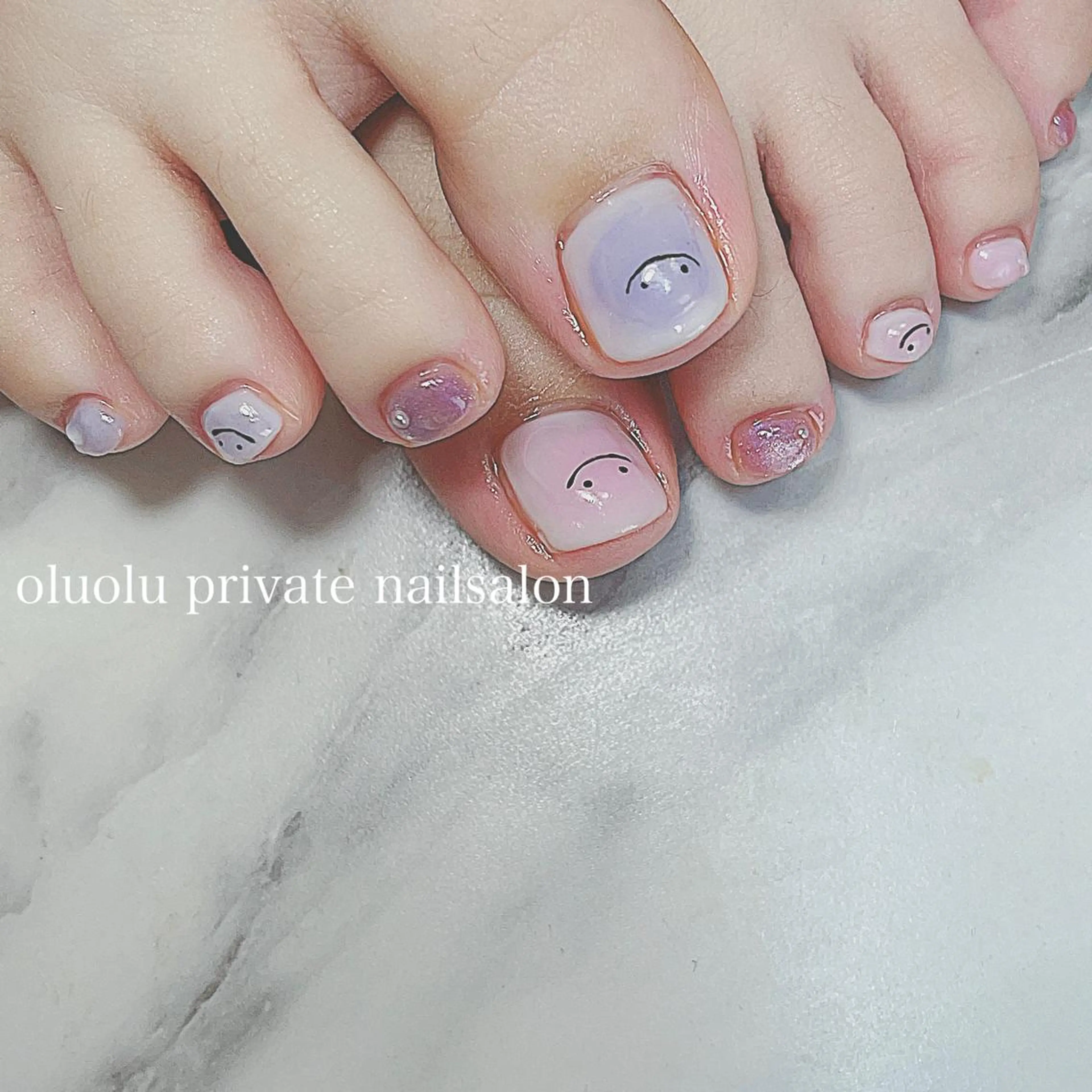 ネイル アートネイル フットネイル ジェルネイル マグネットネイル ニュアンスネイル フットネイル 大村 紬華のネイルデザイン