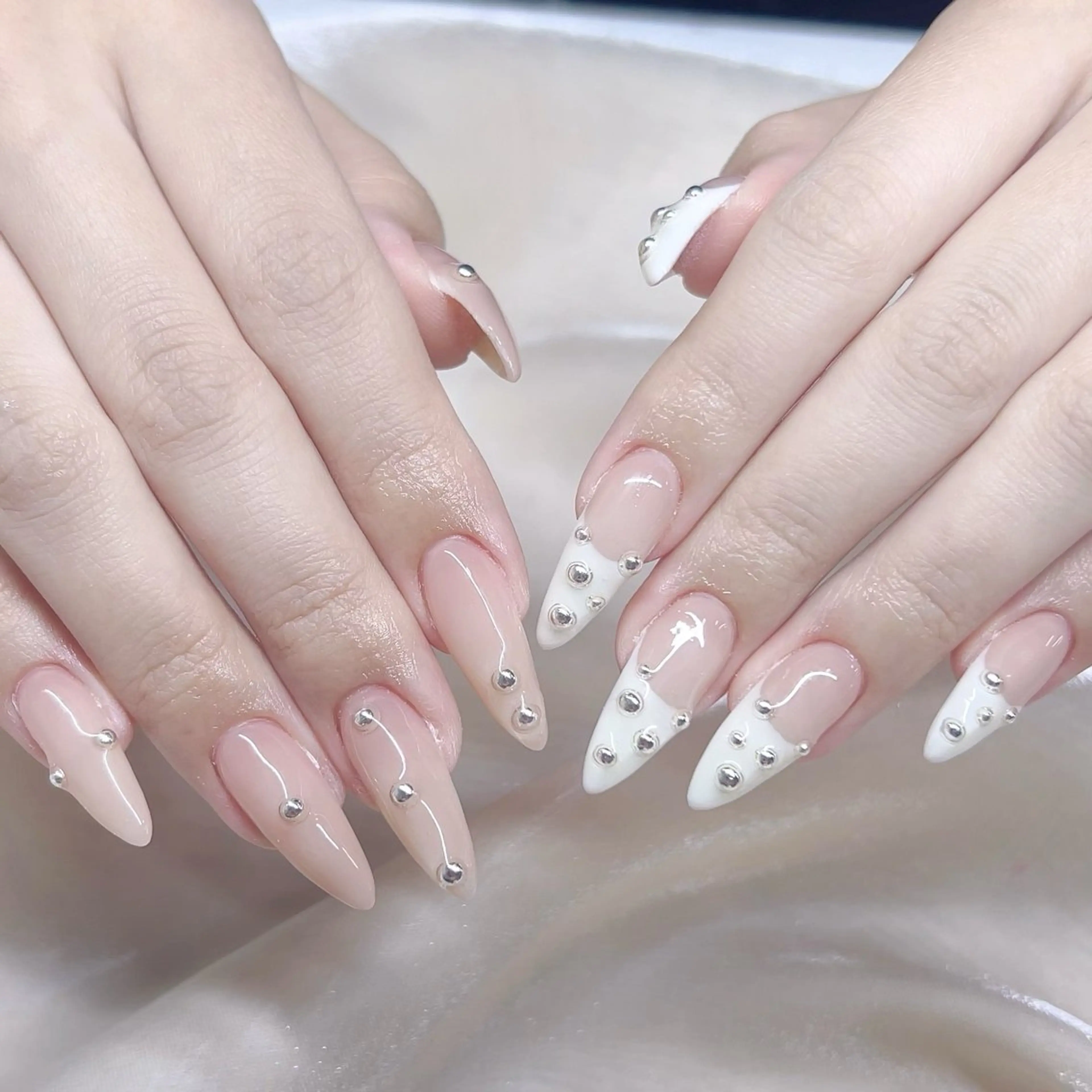 メンズ ネイル メンズ韓国風 アートネイル オーロラネイル ガーリー キラキラネイル Nail salon 木にいるのネイルデザイン