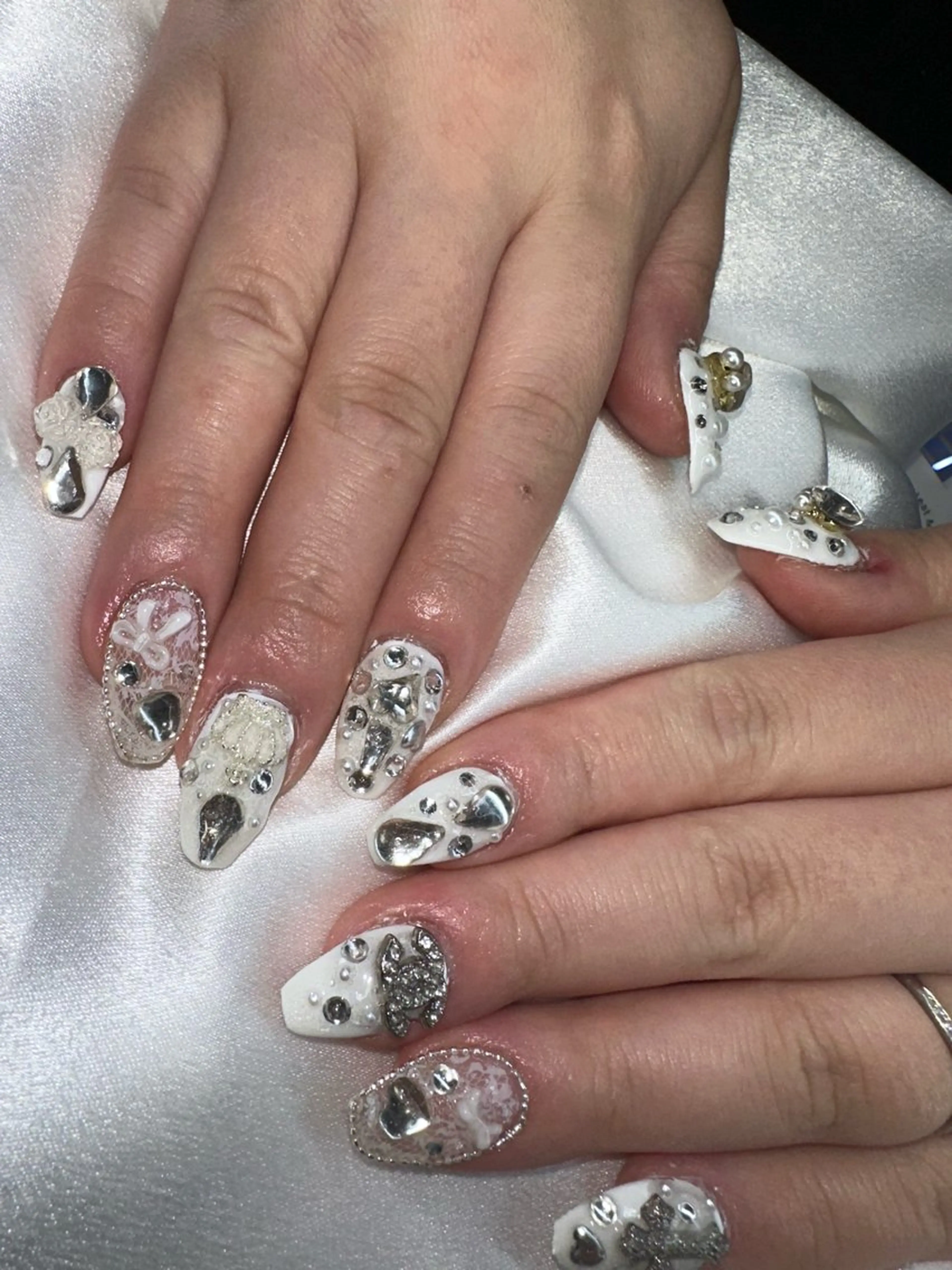 ショート ハンドネイル YOKOSUKA🧸 NAIL🌿🫧💛のネイルデザイン