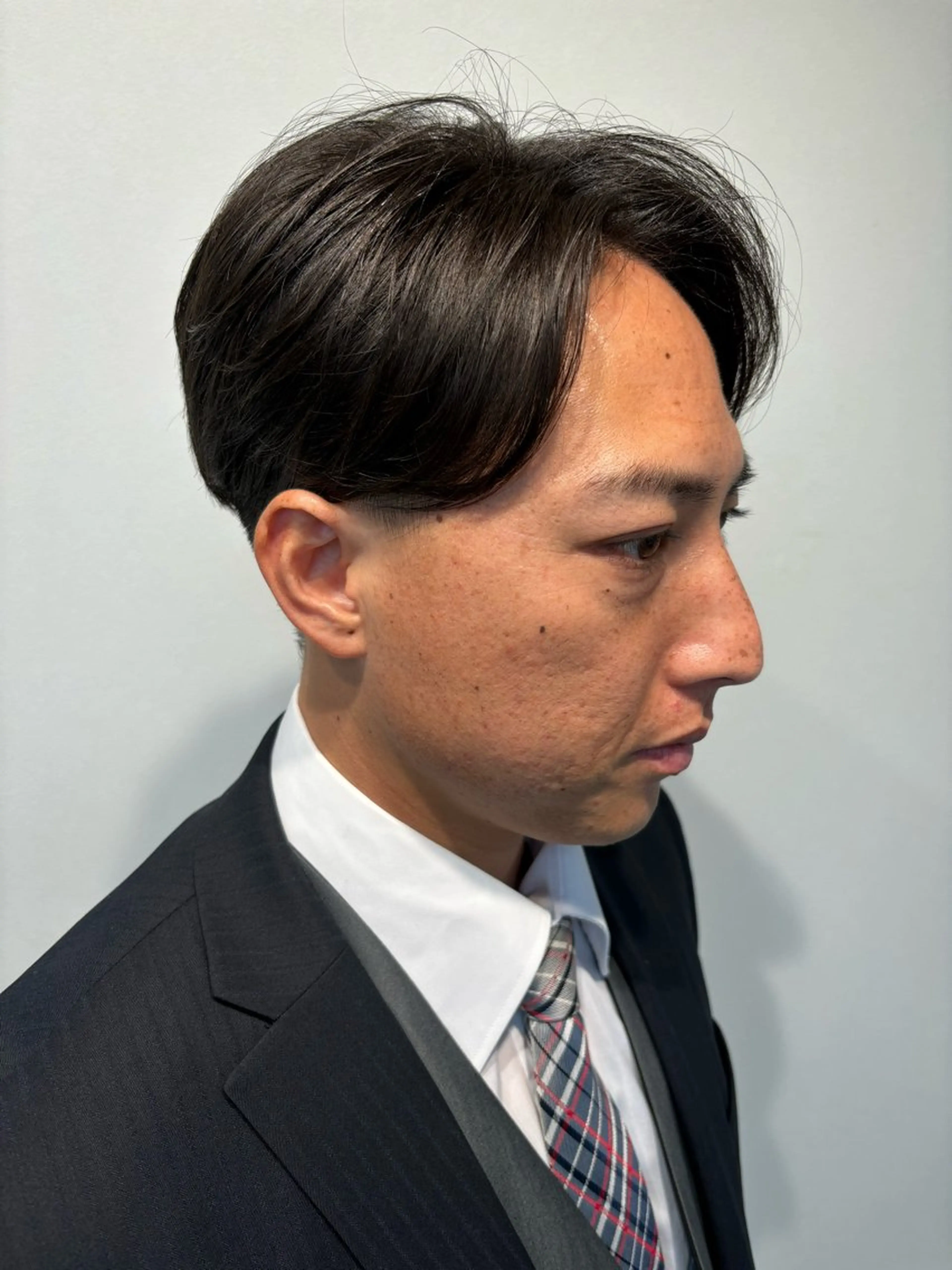 メンズ センターパート メンズパーマ 穐田 航のヘアスタイル