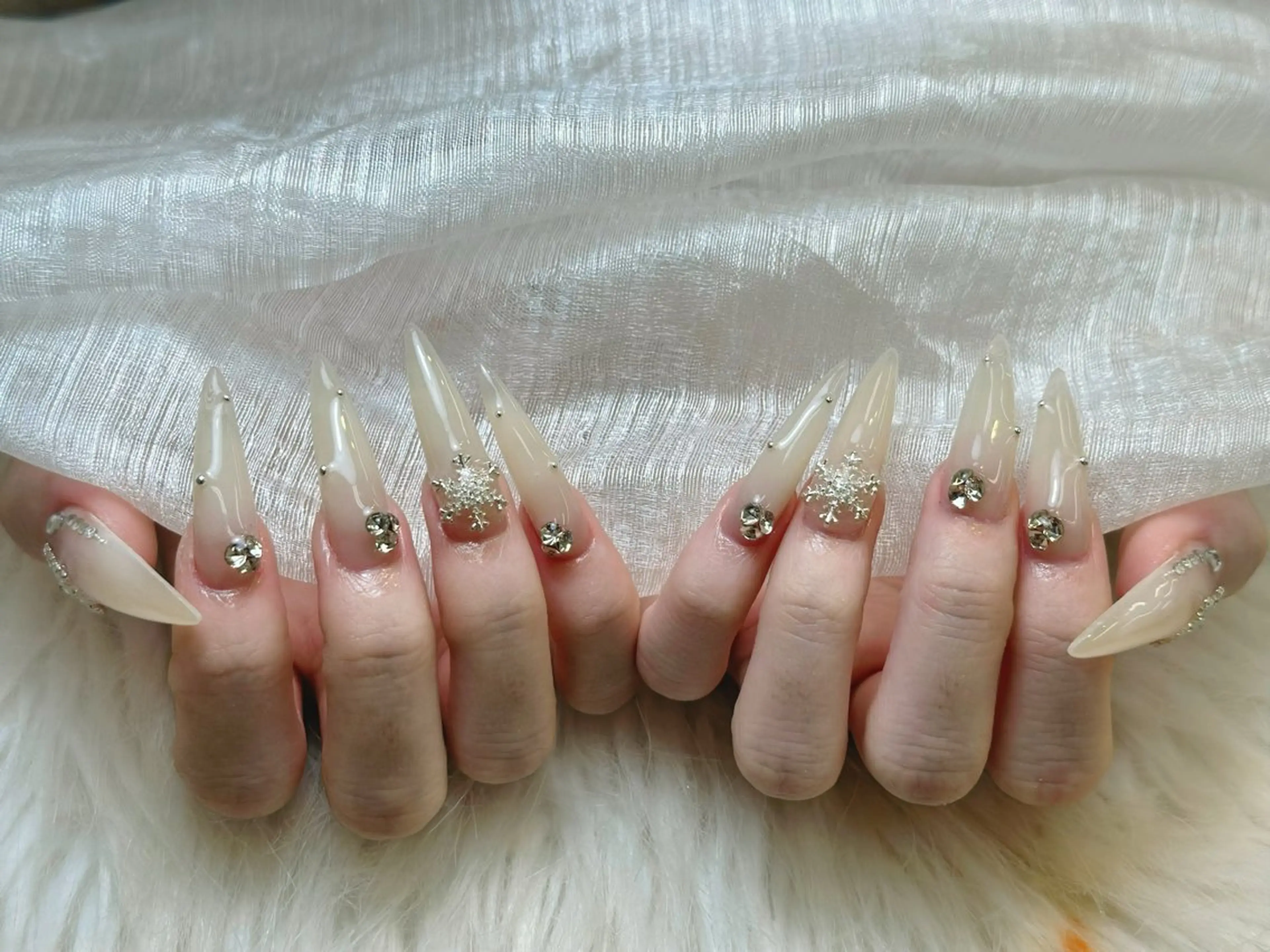 ネイル アートネイル 成人式 ジェルネイル ニュアンスネイル 夏ネイル ハンドネイル Nienail_ Luxeのネイルデザイン