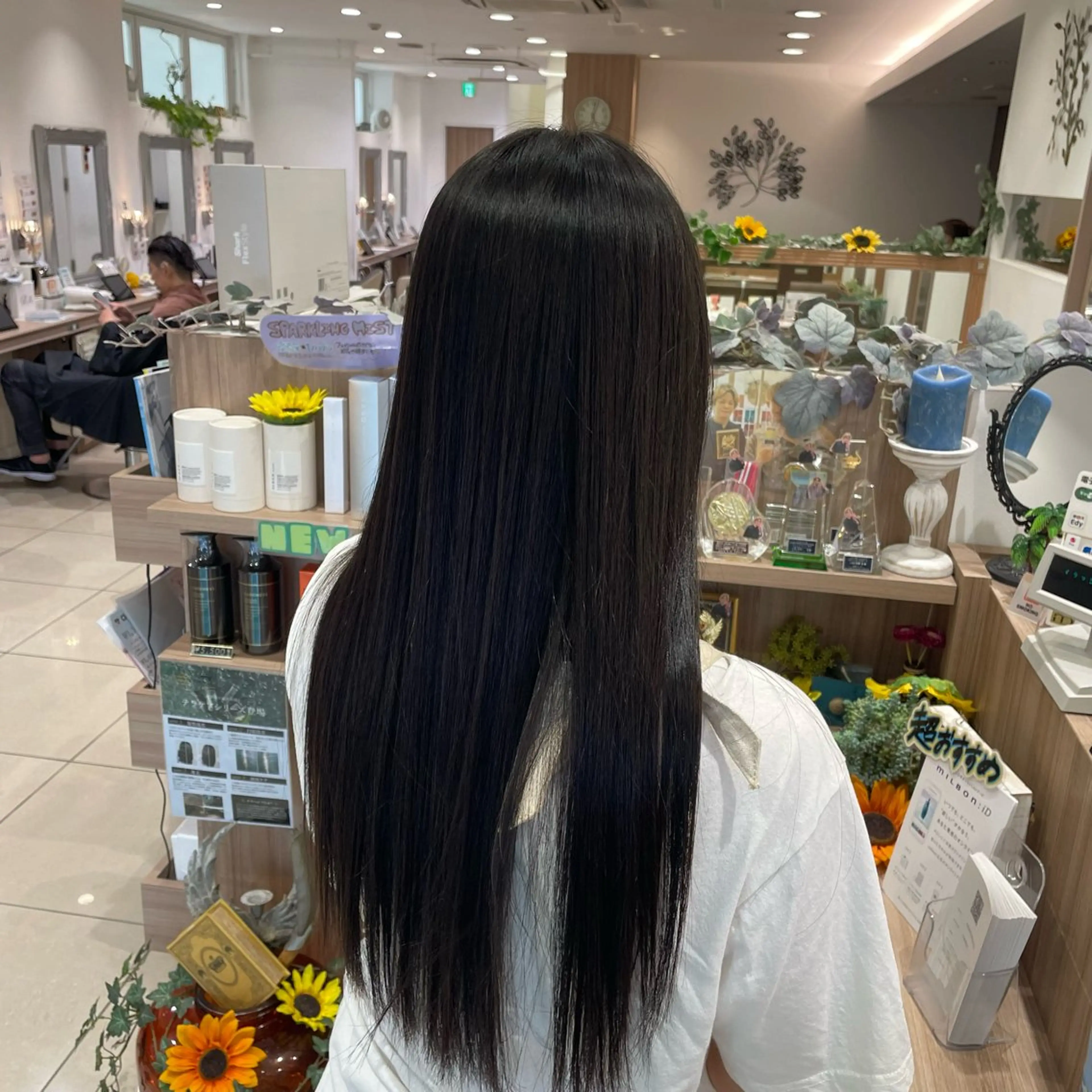 ロング 縮毛矯正 比嘉 龍佑のヘアスタイル