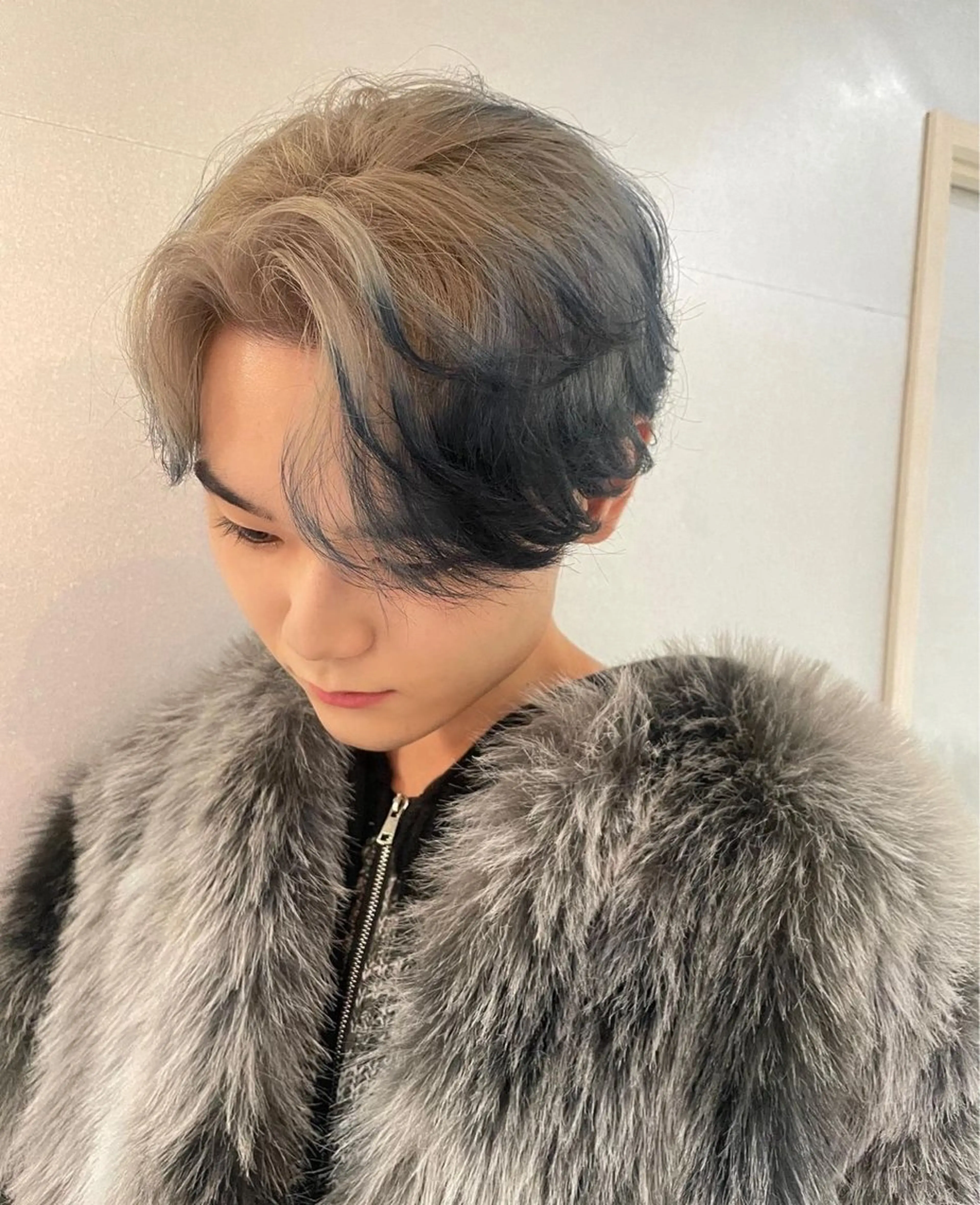 ショート カラー メンズ メンズブリーチ ブリーチ デザインカラー ヘアカラー 韓国ボブ/ハッシュ カットKIRAのヘアスタイル