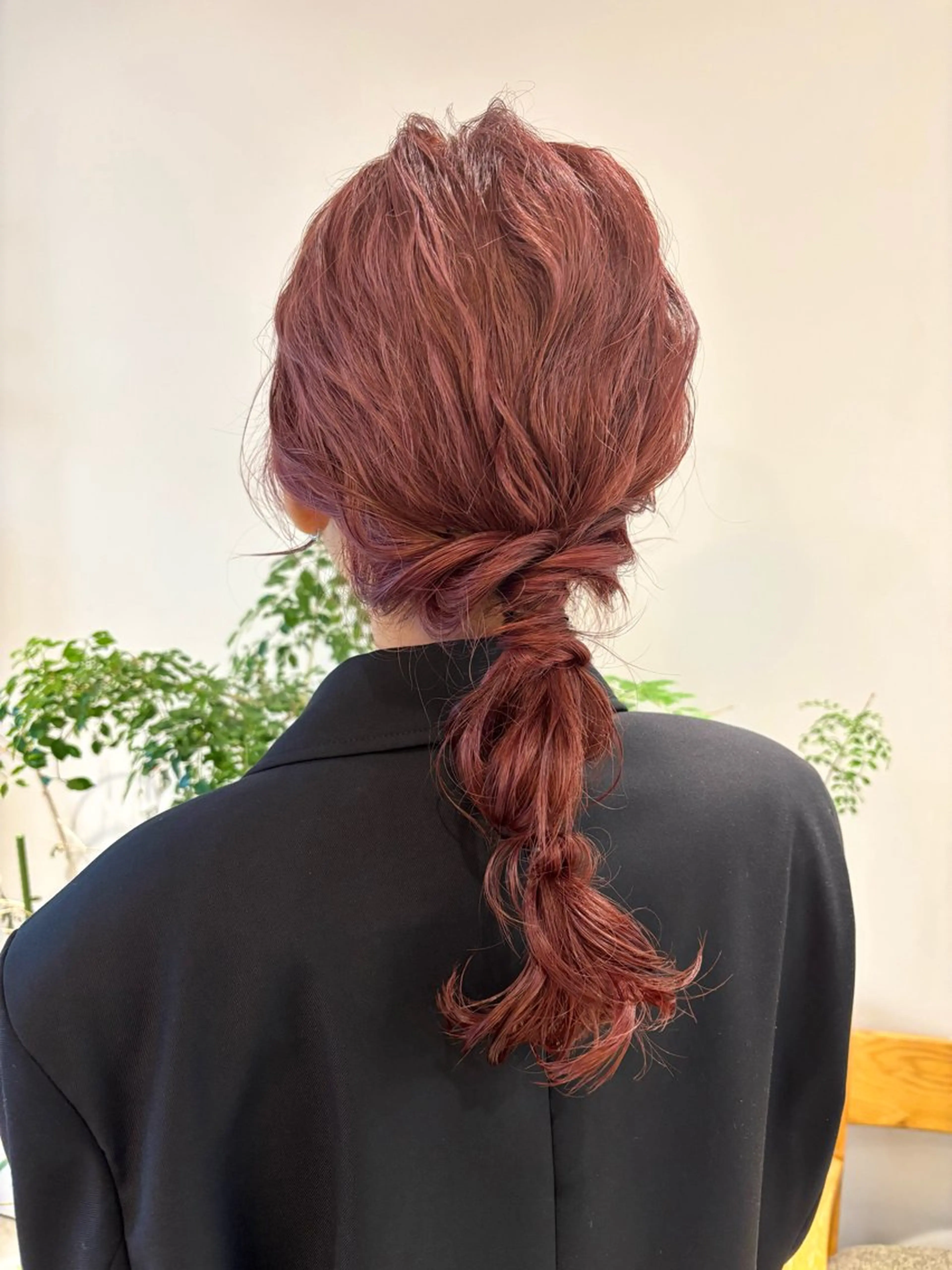 ミディアム カラー ヘアアレンジ 結婚式・ブライダル デザインカラー ハイトーンカラー カット ヘアカラー 透明感カラー/ レイヤーkotonoのヘアスタイル