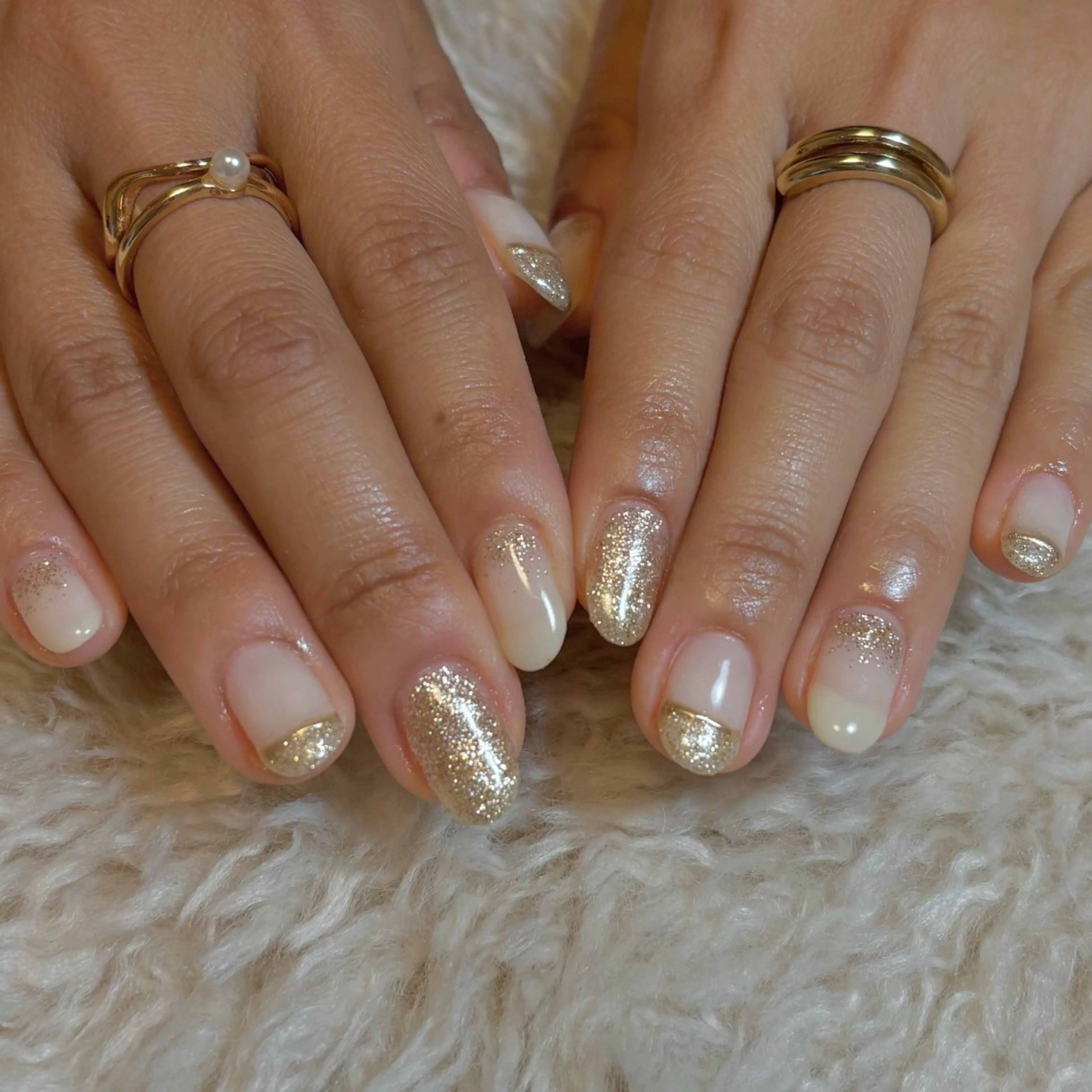 ネイル ゴールド ホワイト nailsalon kiii'sのネイルデザイン