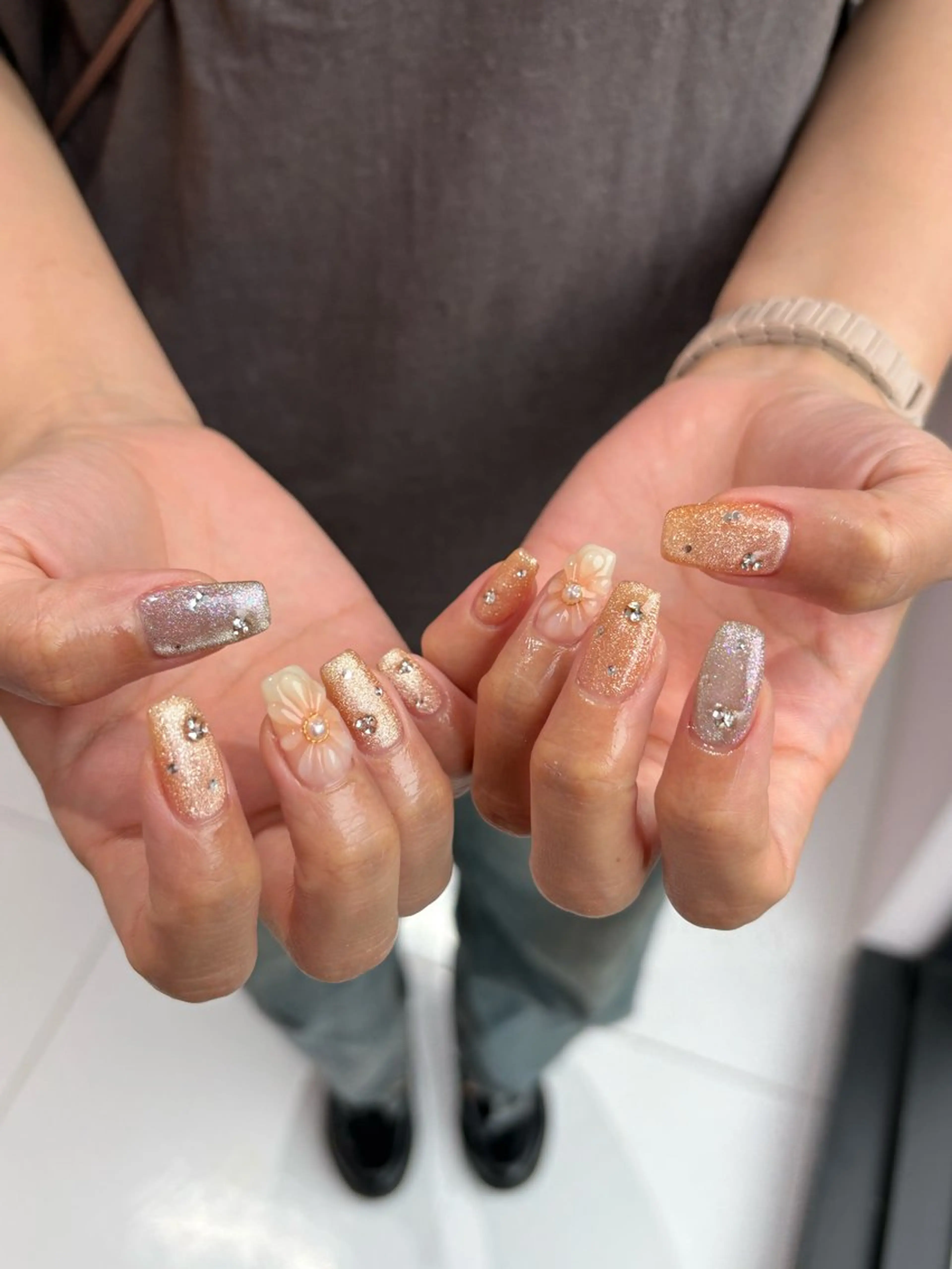 セミロング ハンドネイル Clala Ayumiのネイルデザイン