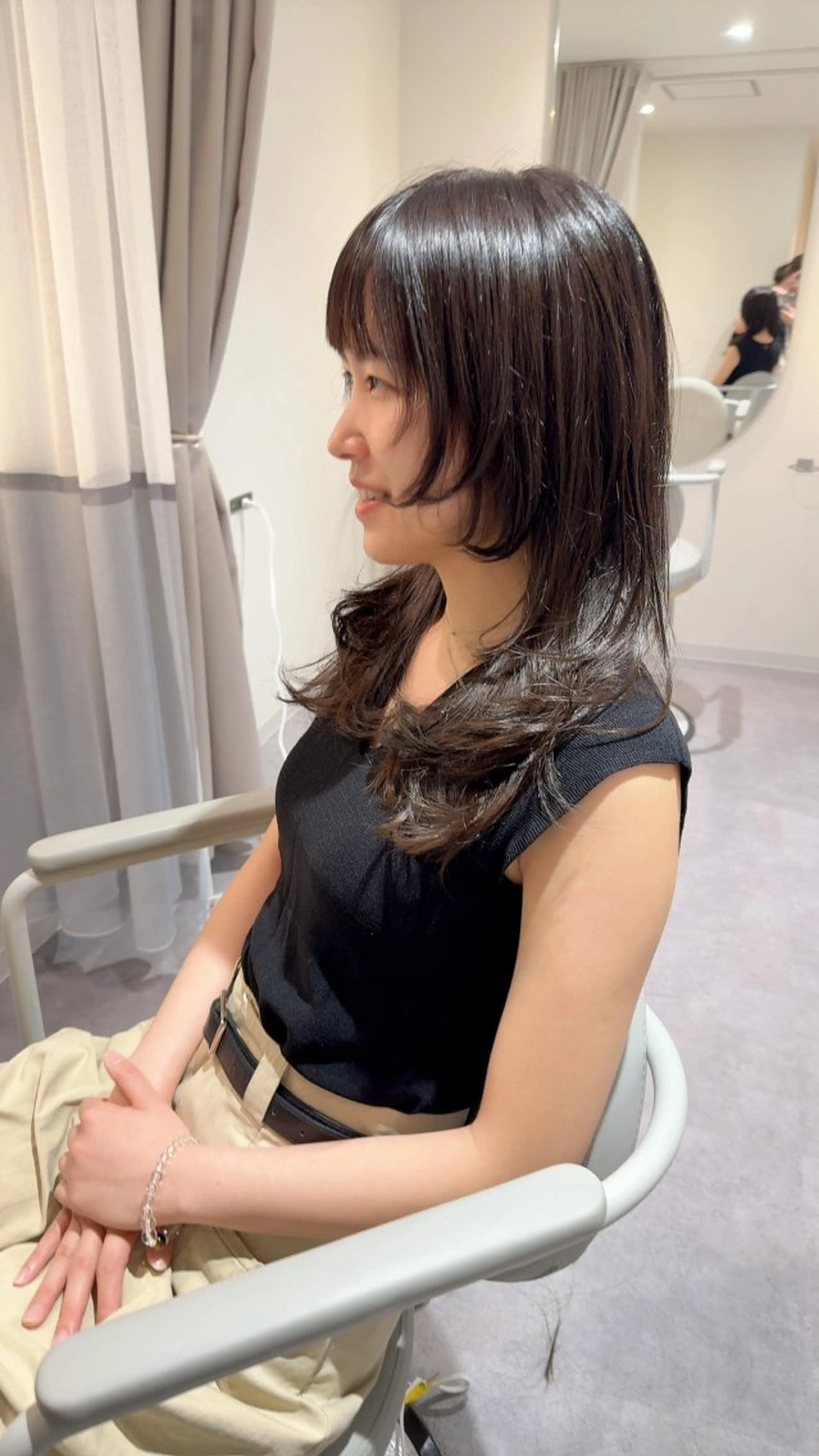 ロング 髙井 麻帆のヘアスタイル