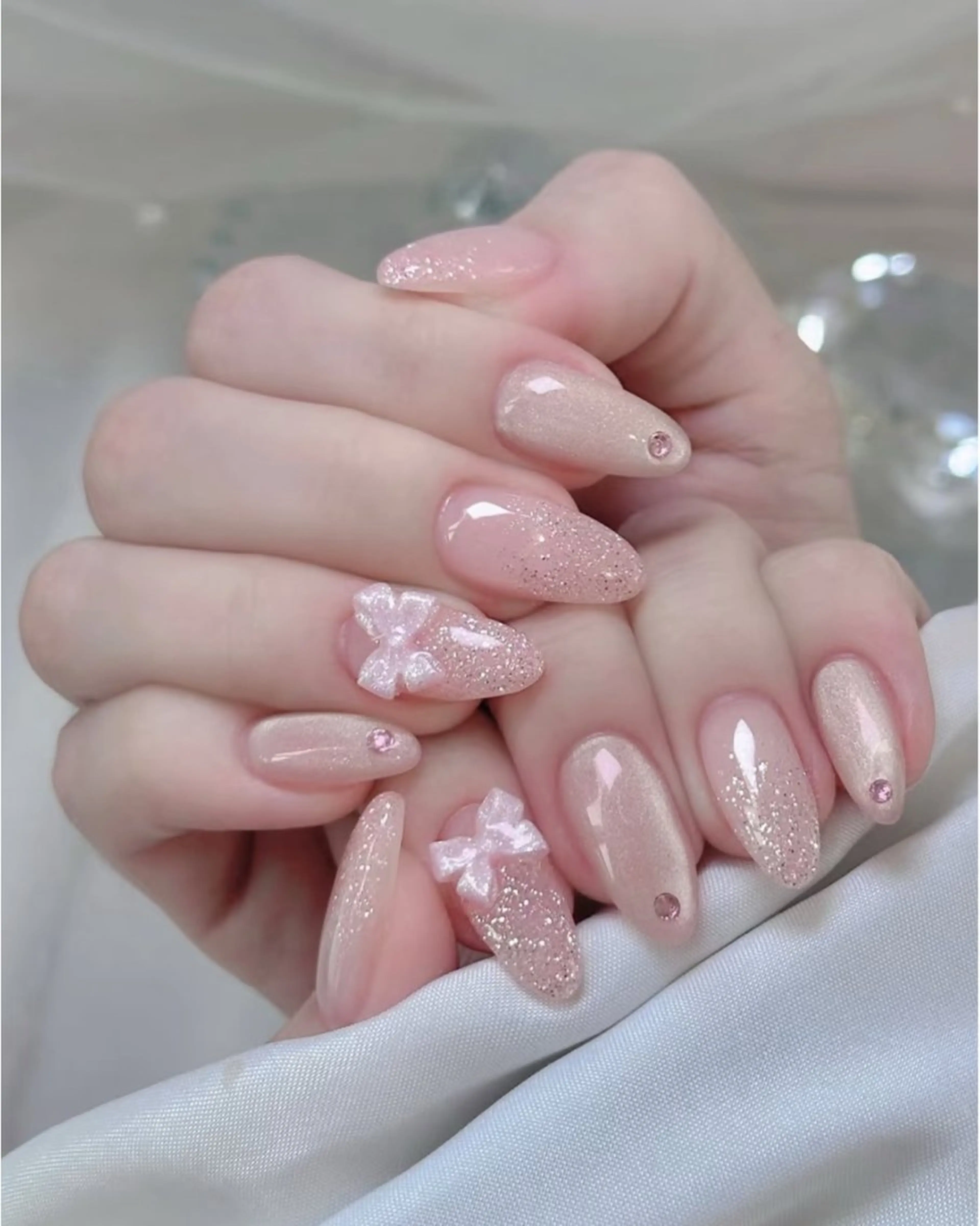 おすすめ❣️シンプルデザイン✨4本持ち込みデザイン🉑【ジェルオフ無料】フィルイン無料🆓フォルム形成込み‼︎の写真