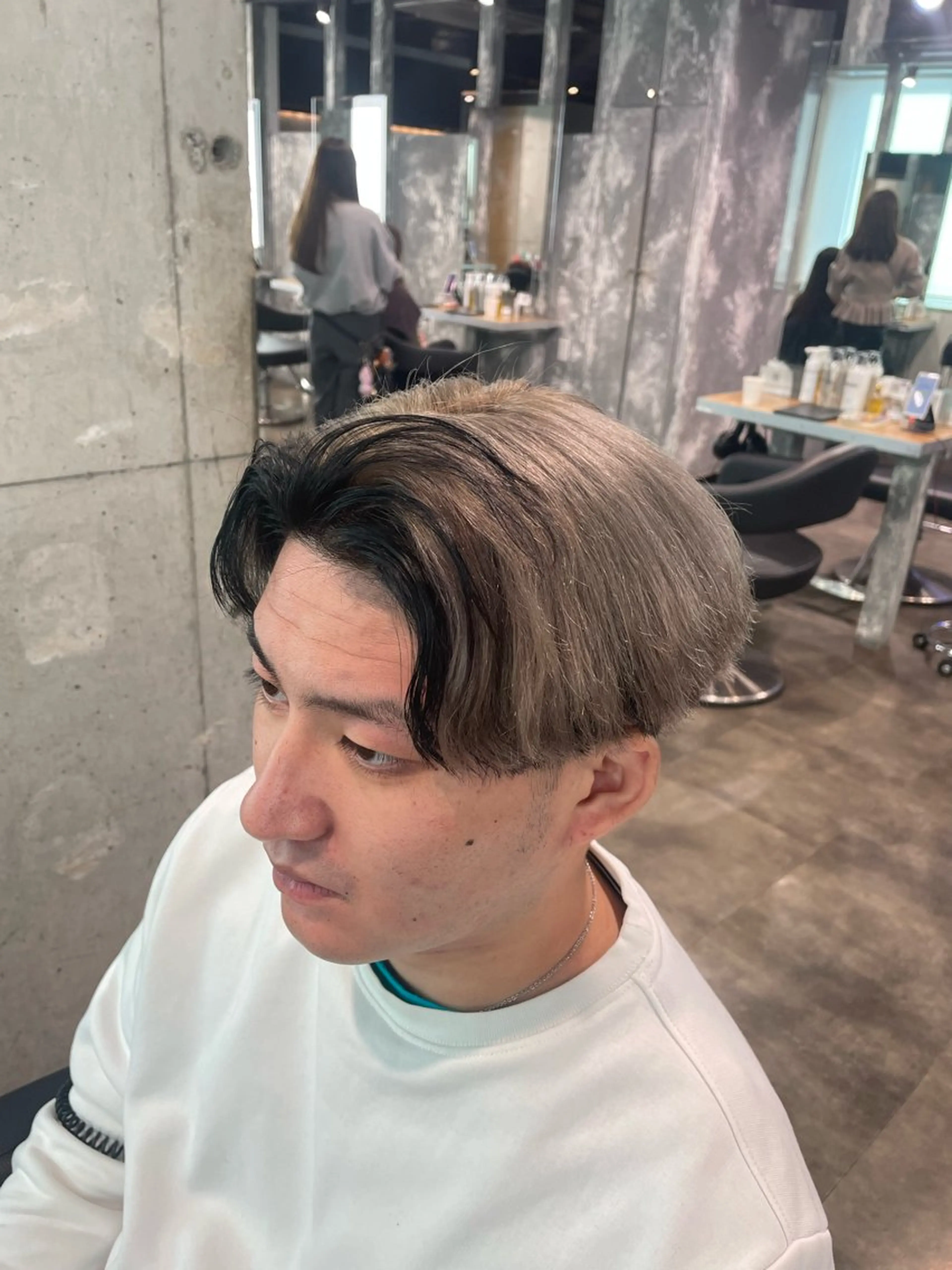 メンズ メンズブリーチ メンズハイトーン メンズ特化美容師 💠チナツのヘアスタイル