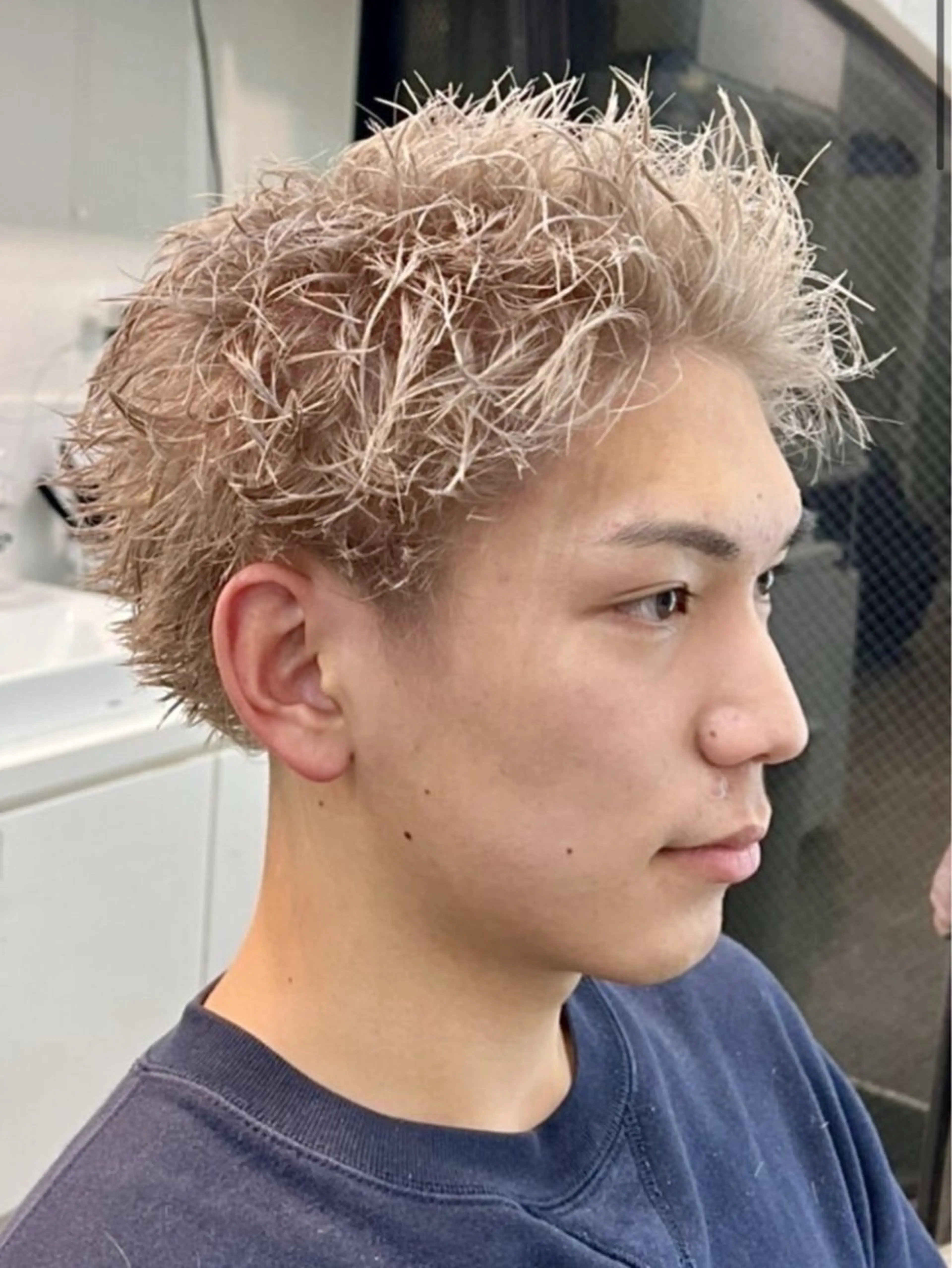 ショート カラー メンズ メンズハイトーン メンズパーマ スパイキーショート ハイトーンカラー 似合わせカット カット ヘアカラー メンズカット職人/ モテ髪/たくみのヘアスタイル