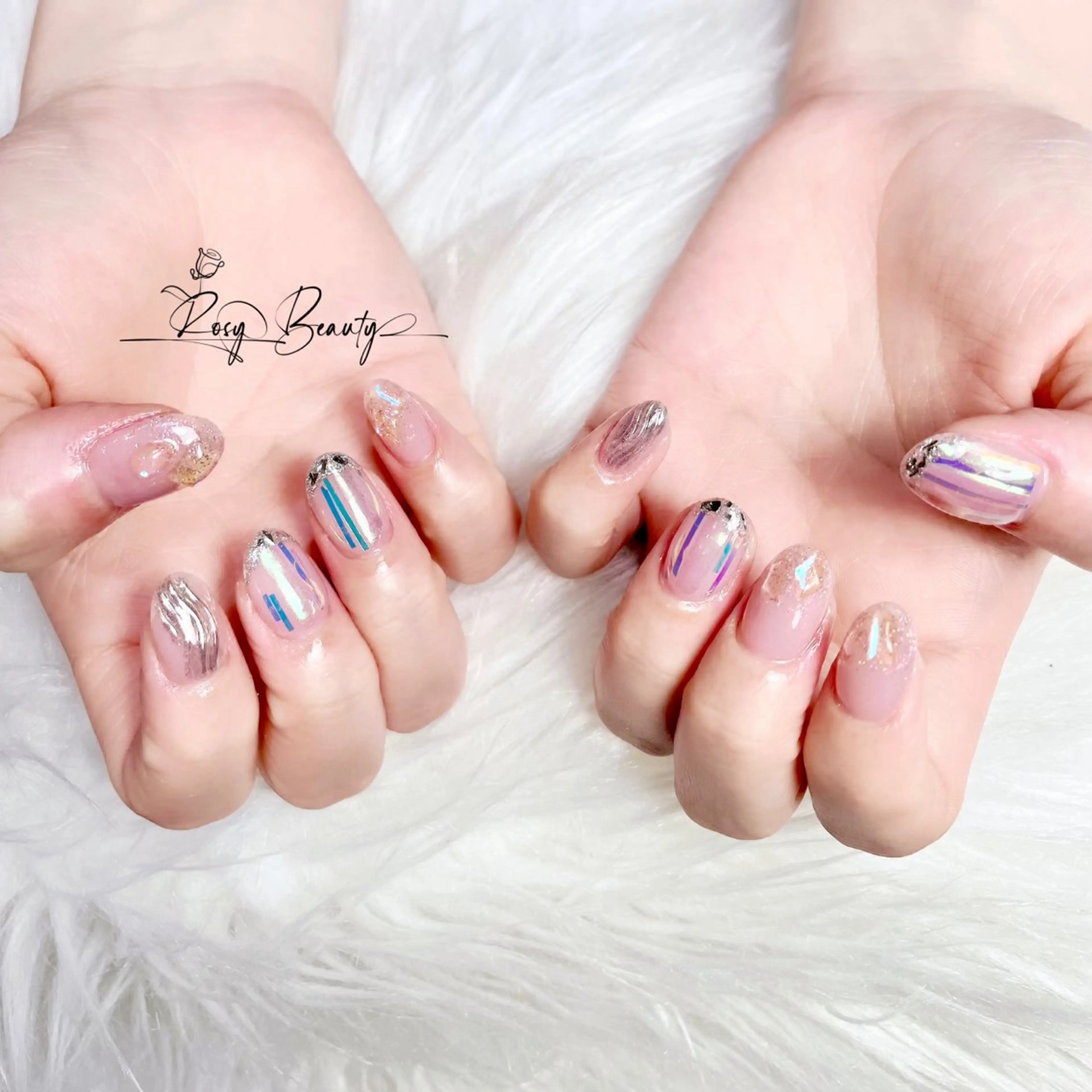 ネイル ハンドネイル RosyBeauty Salonのネイルデザイン