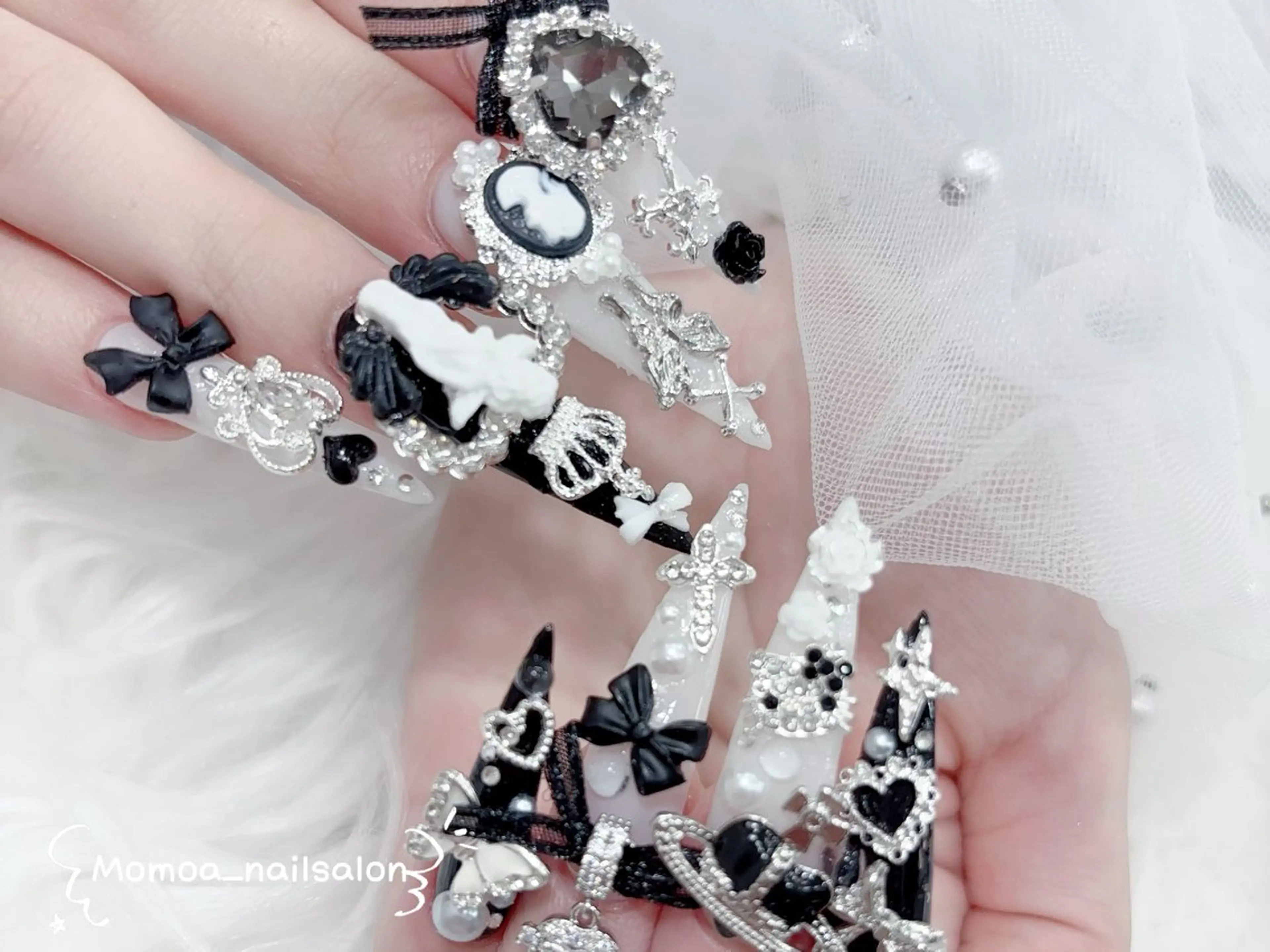 ネイル 成人式 ロングネイル マグネットネイル 大理石ネイル(マーブル) 持ち込み ハンドネイル MoMoA Nail ネイル長さ出し専門店のネイルデザイン