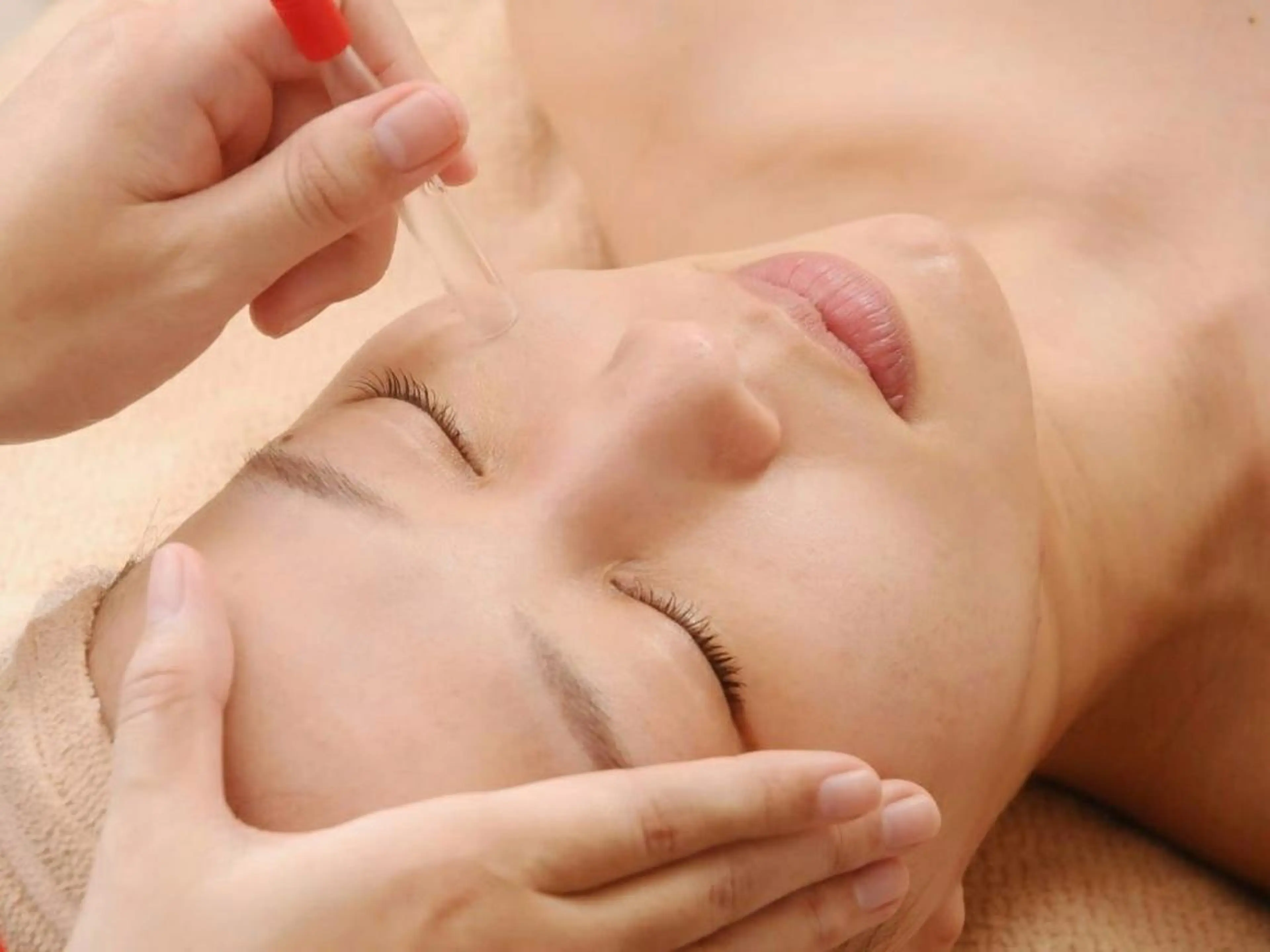 【ミニモ学割U24】小鼻のざらつき/黒ずみ/毛穴・角栓汚れ◎お試し価格の毛穴洗浄♪の写真