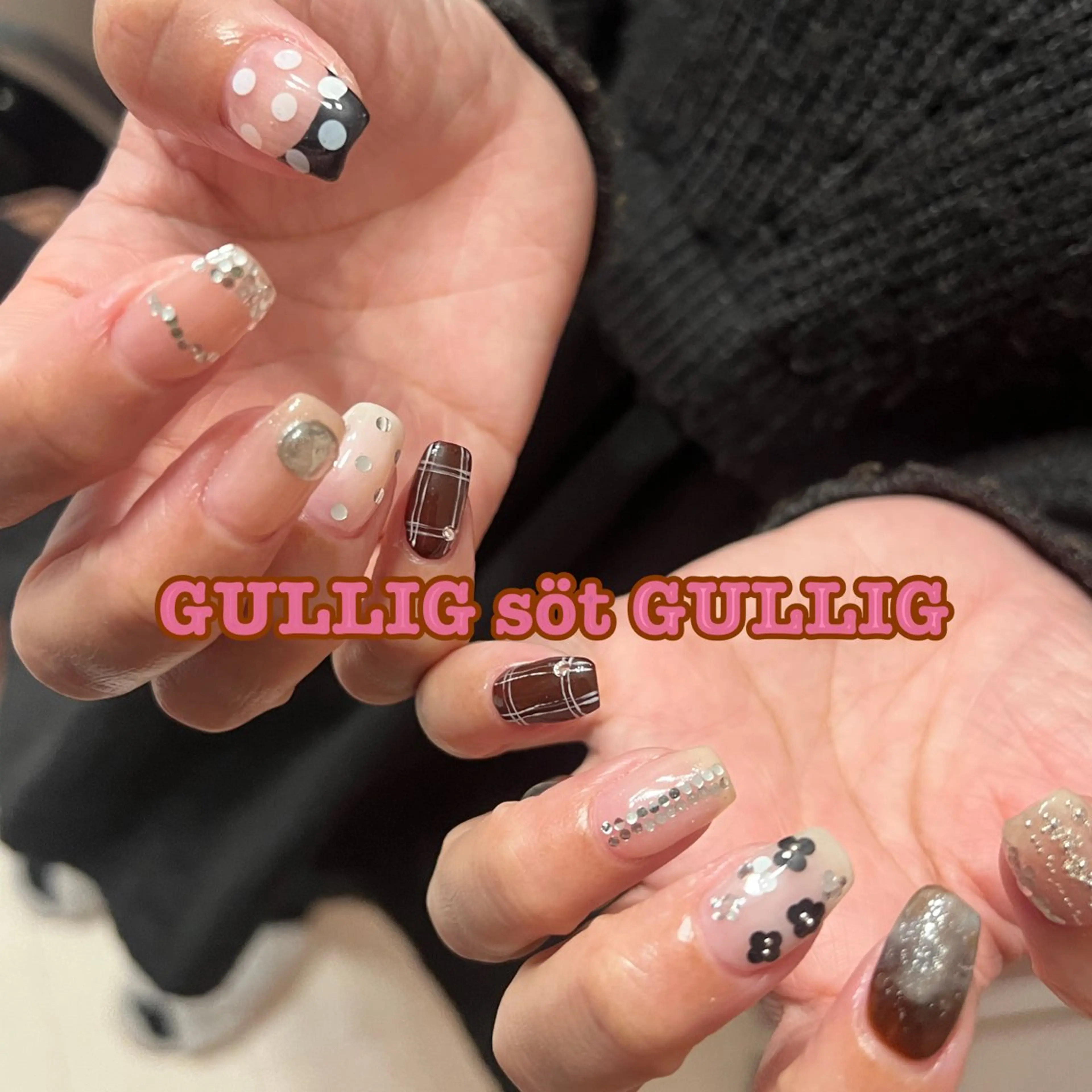 ネイル ハンドネイル フットネイル GULLIG söt GULLIGのネイルデザイン