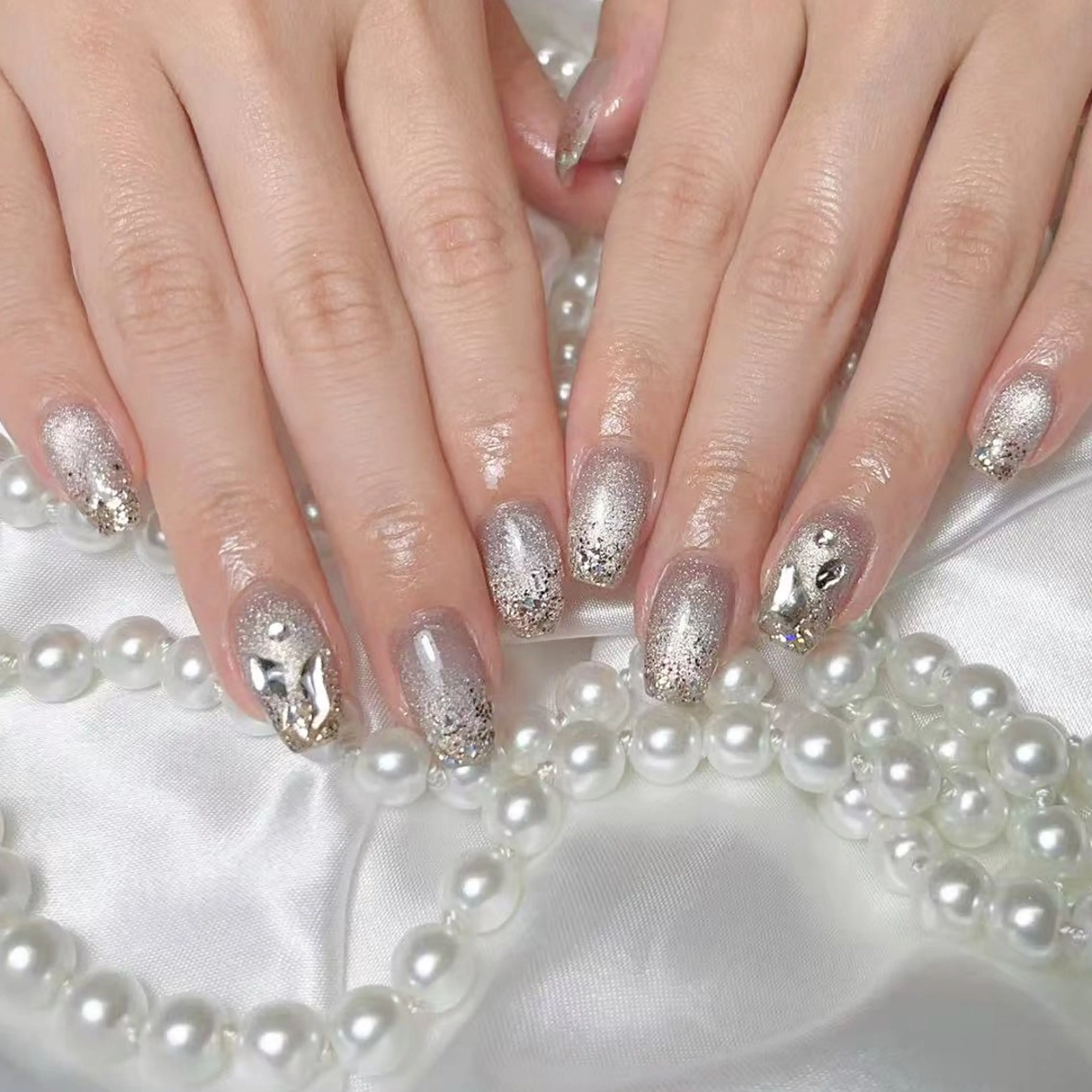 ネイル アートネイル オーロラネイル チークネイル クリアネイル 長さ出し ハンドネイル Rs nail 新宿西口のネイルデザイン