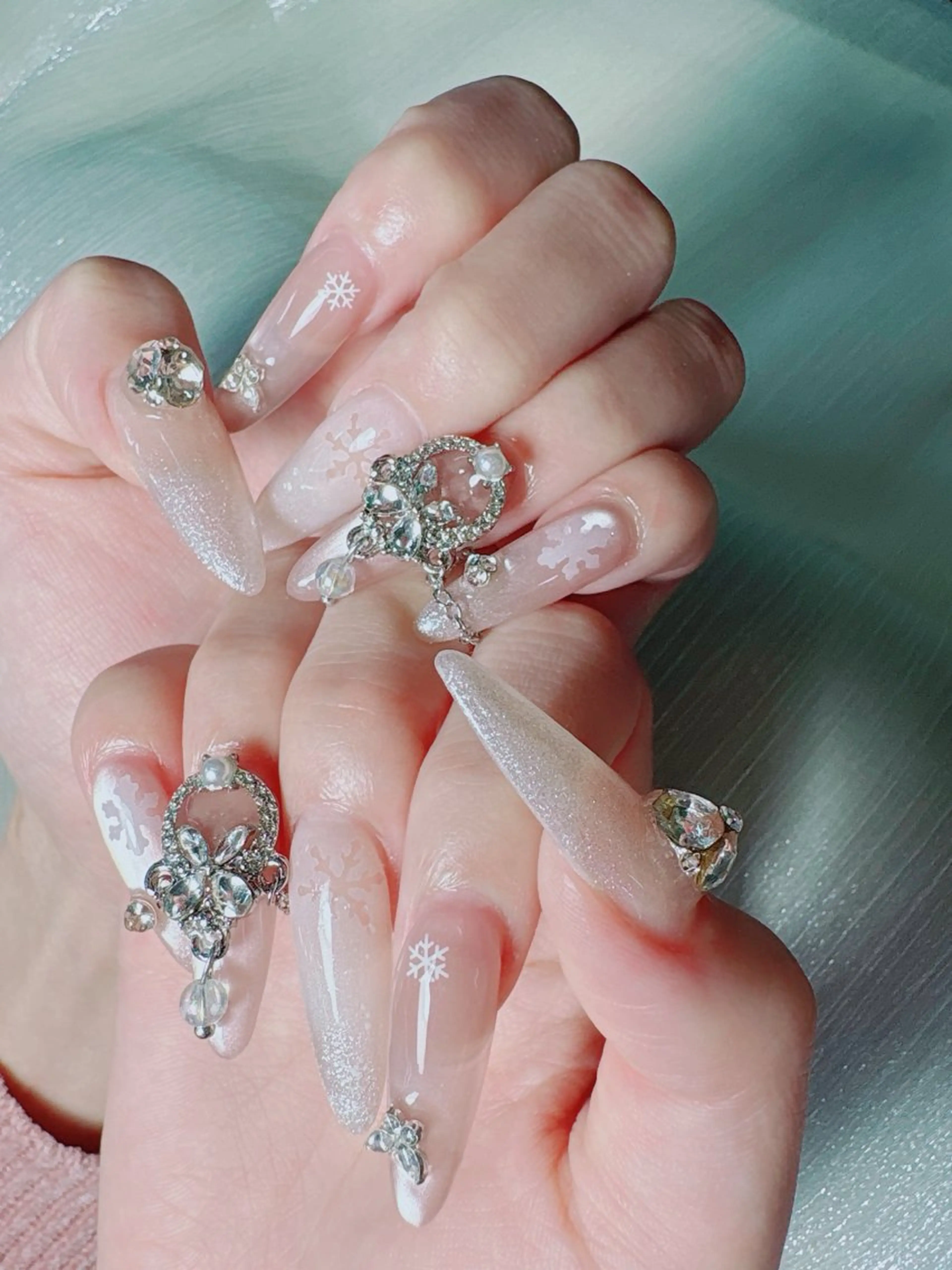 ネイル ハンドネイル Yuxi Beauty salon 【ユーシィー ビューティ サロン】所属・ユーシーネイルサロン 池田公園店のネイルデザイン