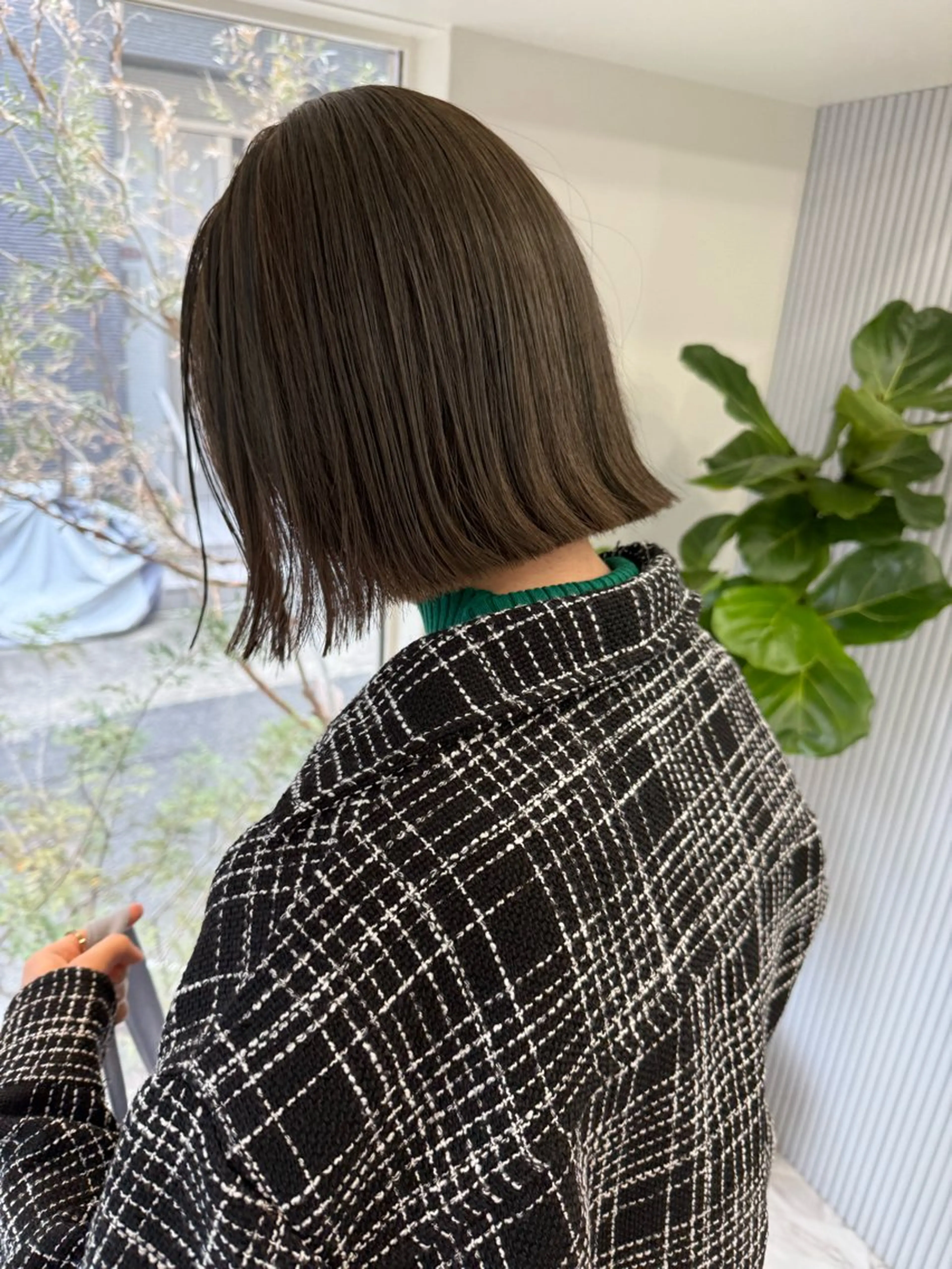 ショート カラー ミルクティー× グレージュMOMOのヘアスタイル