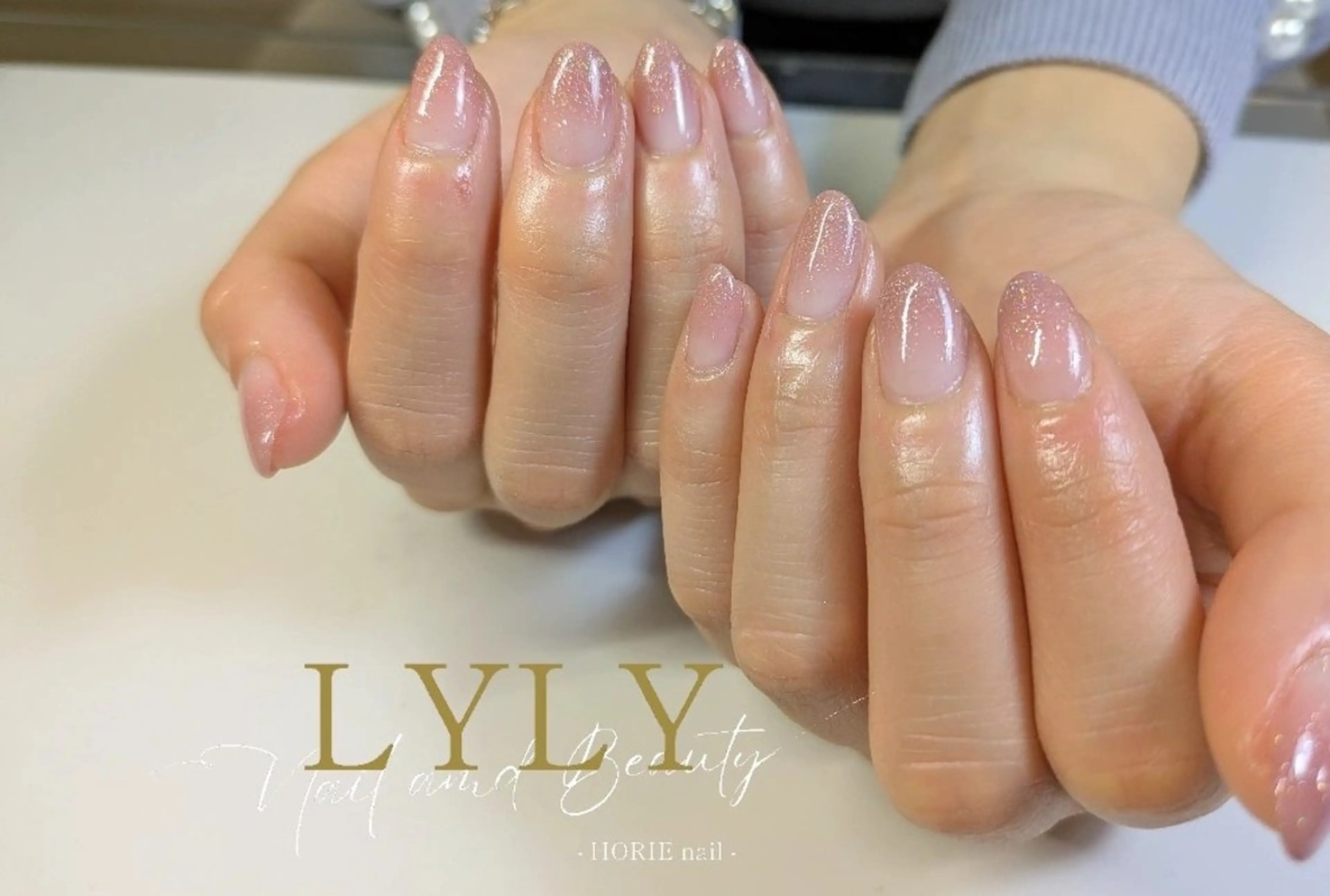 ネイル グラデーション キラキラネイル ラメ(グリッター) ラメグラデーション LYLY ✾ai✾のネイルデザイン