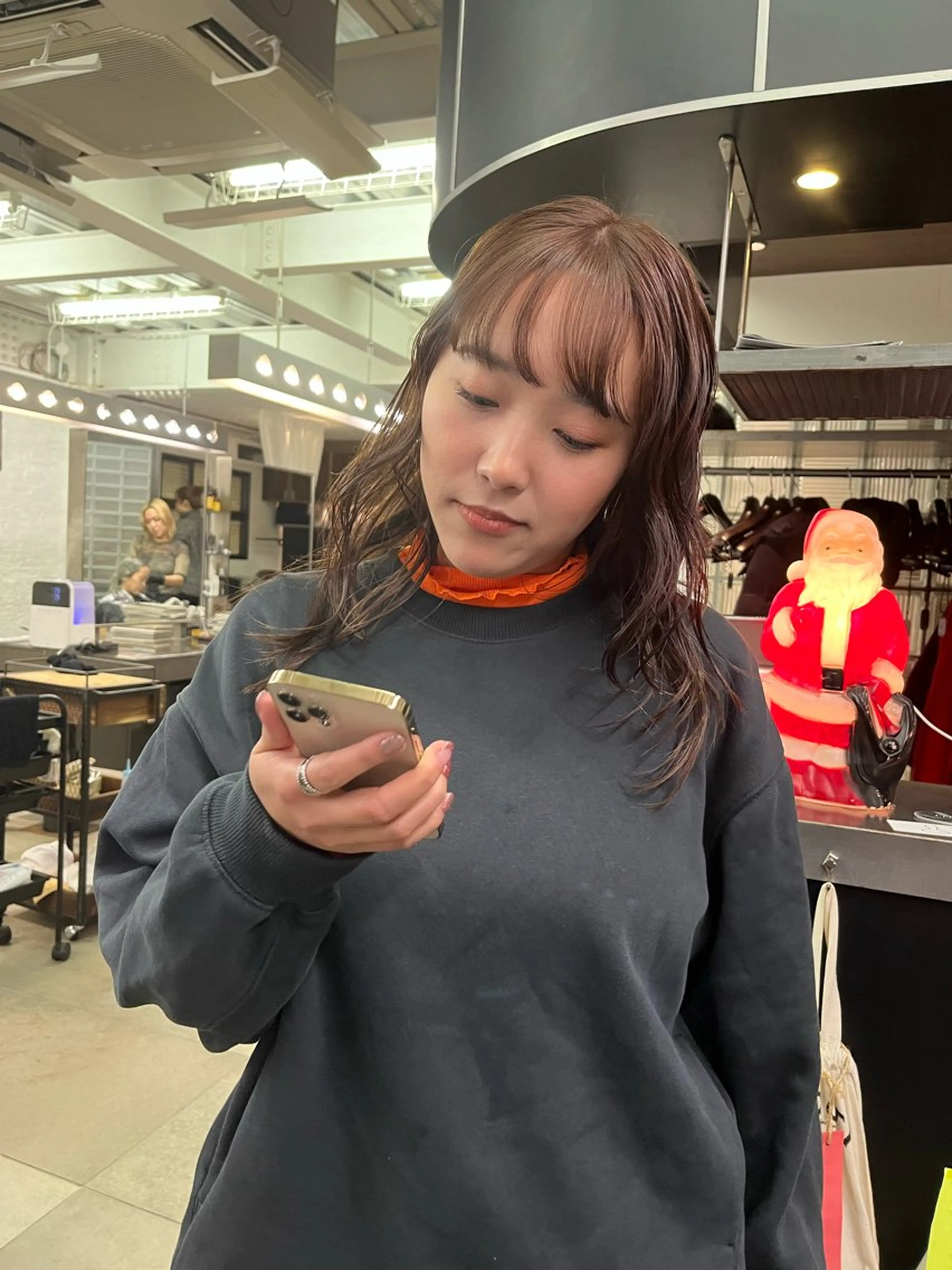 セミロング カラー ヘアカラー トリートメント NOUN所属・eri kinjoのヘアスタイル