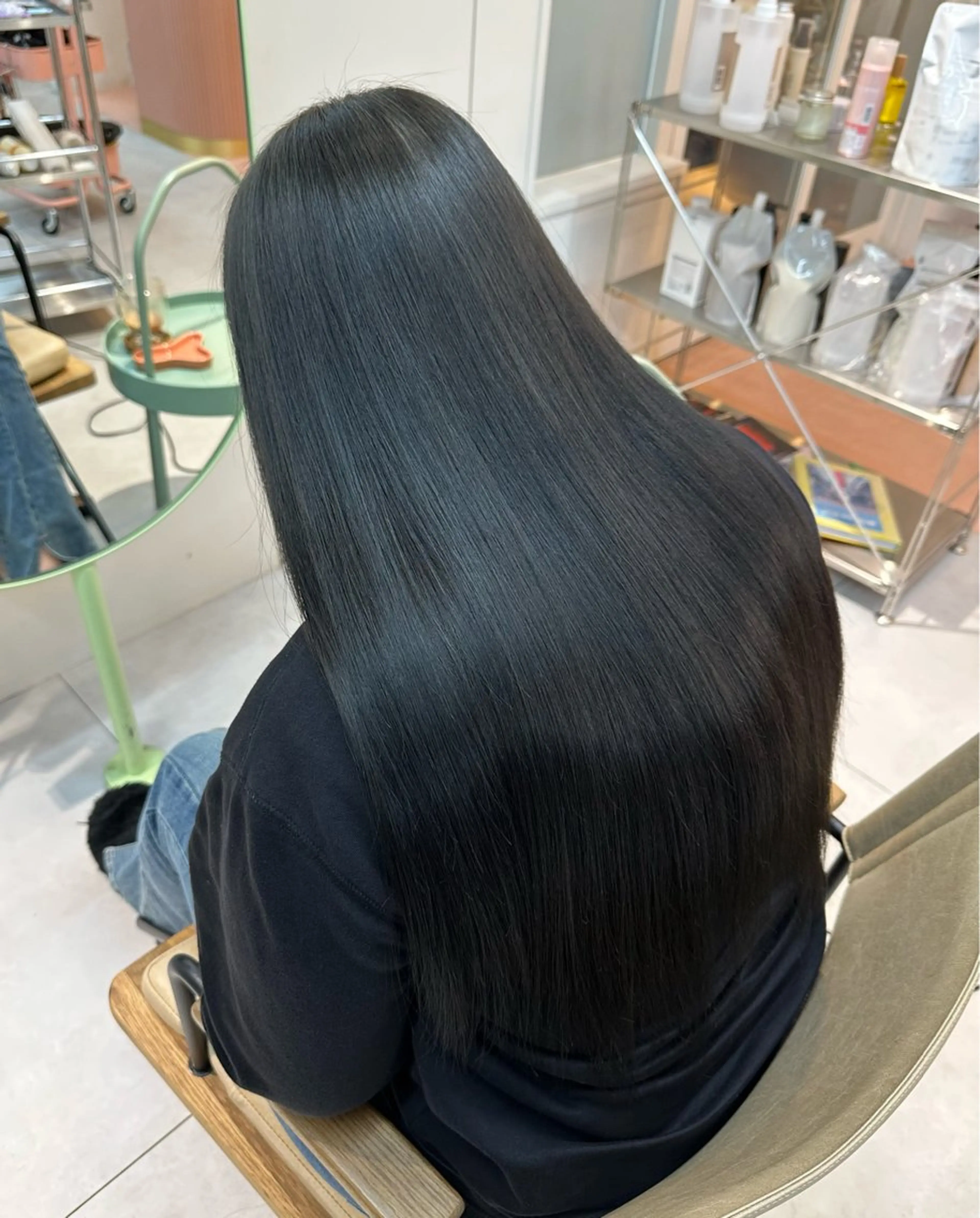 ロング カラー 黒髪 トリートメント 安井 美咲希のヘアスタイル