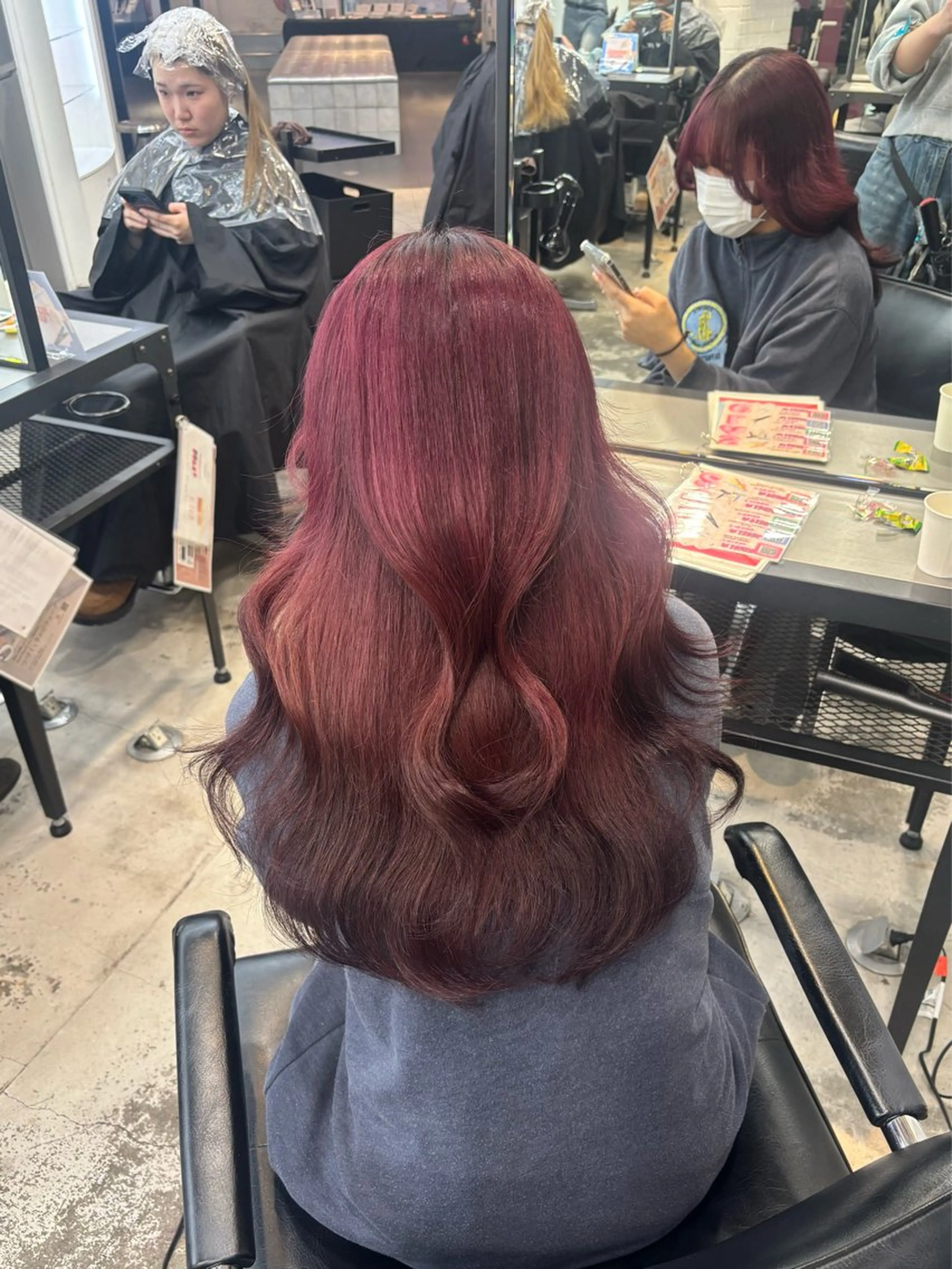 ロング カラー ヘアカラー レイヤー sala 推しカラー職人🎀のヘアスタイル