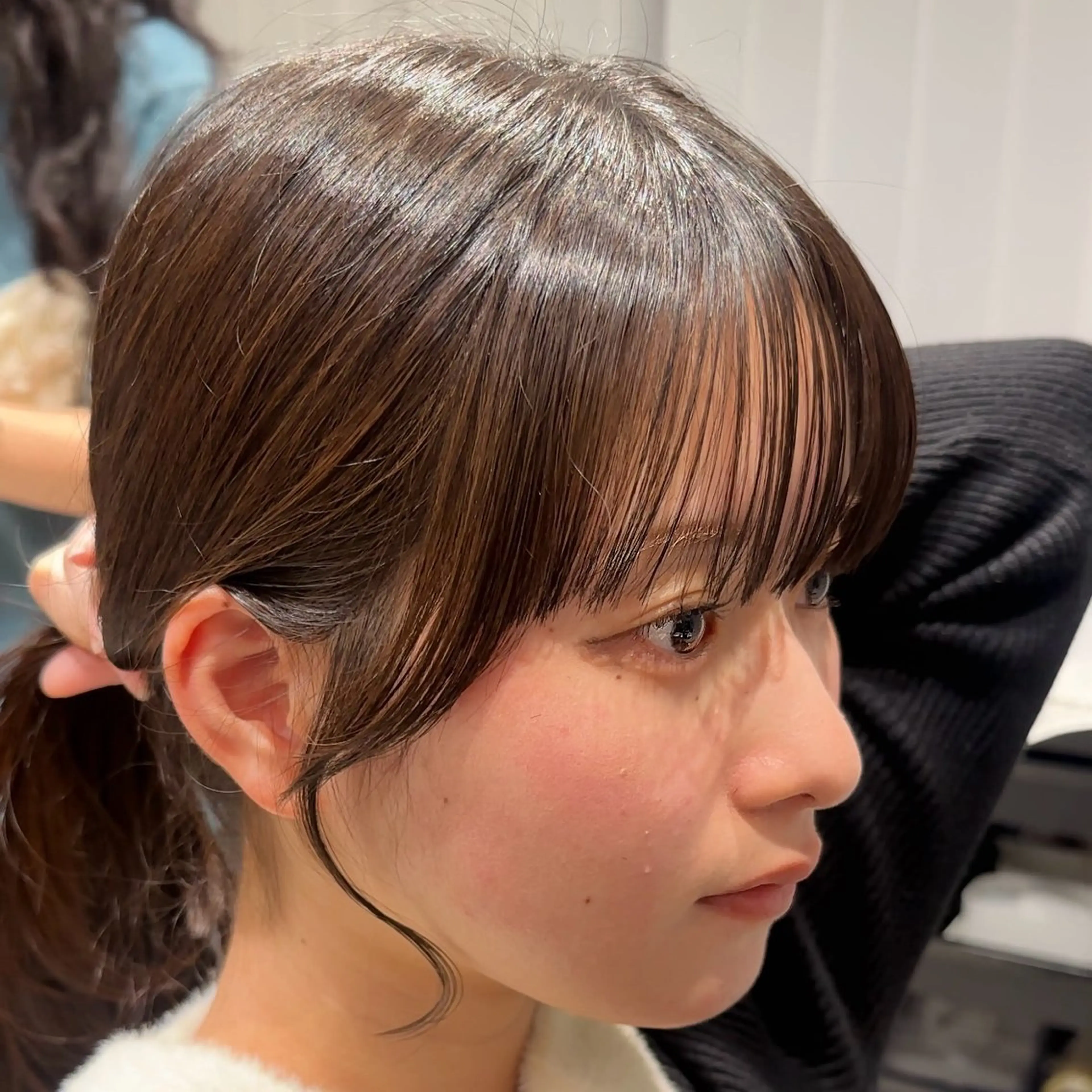 セミロング カラー 短めショートカット カットモデルのヘアスタイル