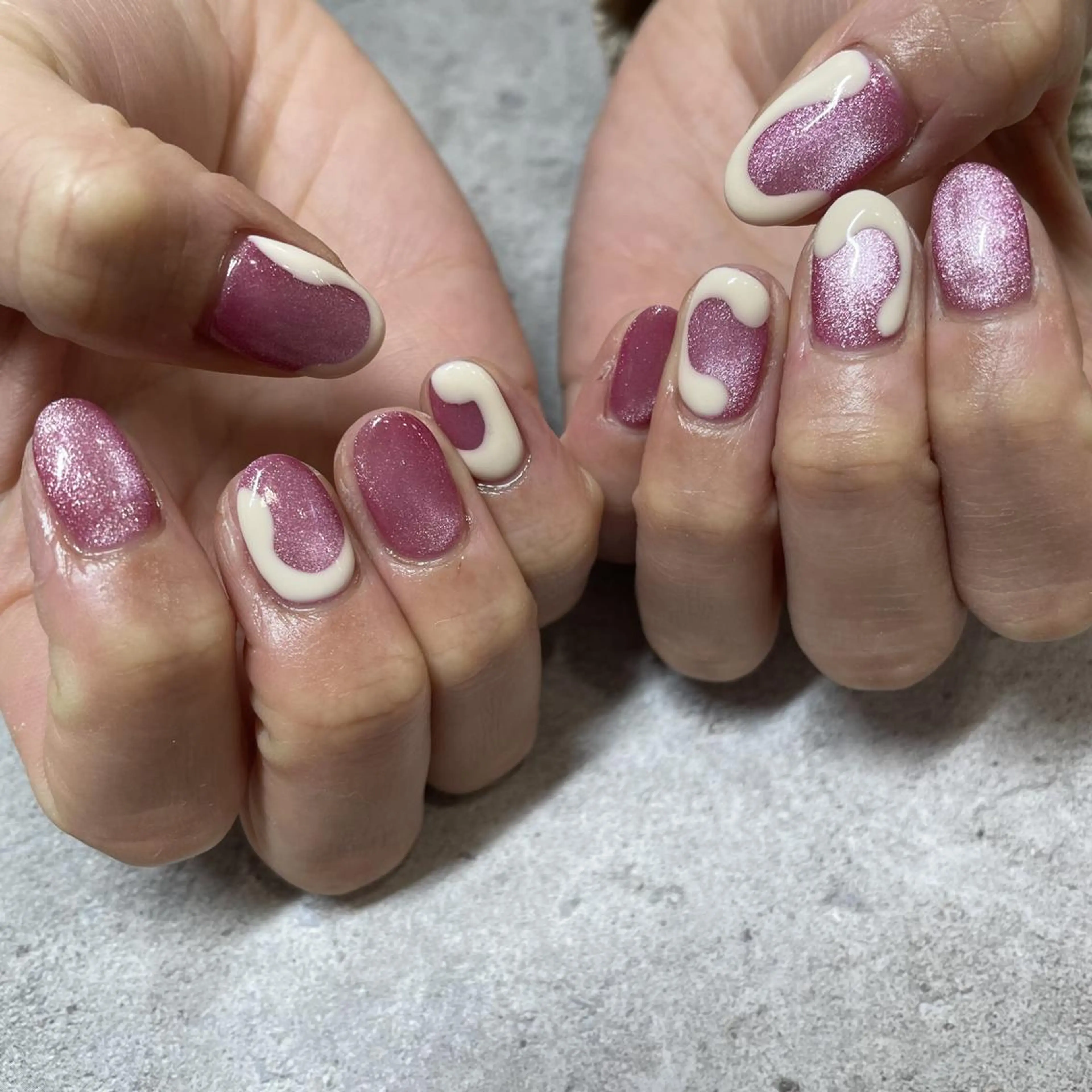 ネイル p.o.n.所属・🫧aku🫧 自由が丘／フィルインのネイルデザイン