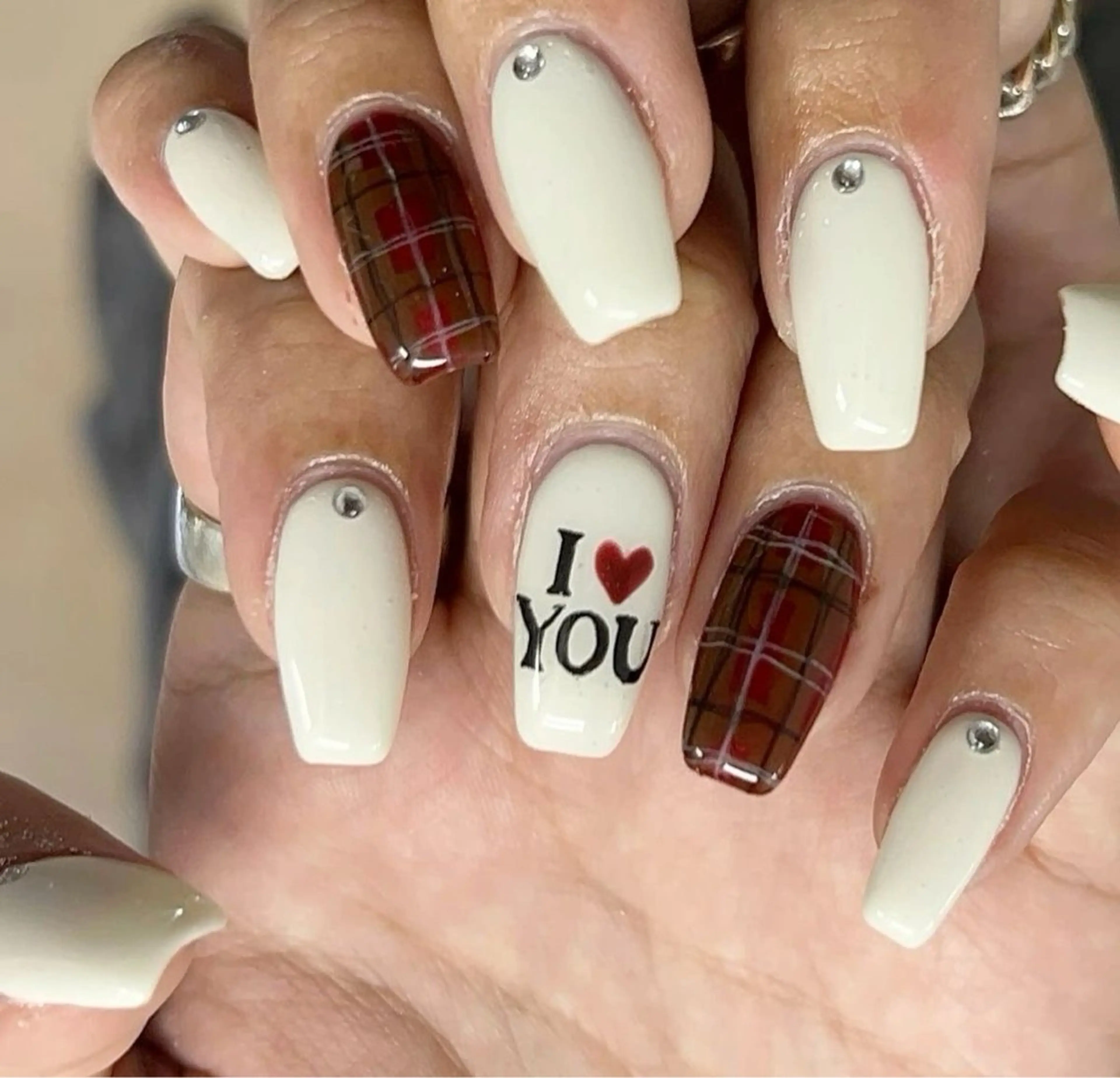 ネイル 韓国ネイル ニュアンスネイル シンプルネイル 春ネイル バレンタイン Nihonthy Nail 新宿のネイルデザイン