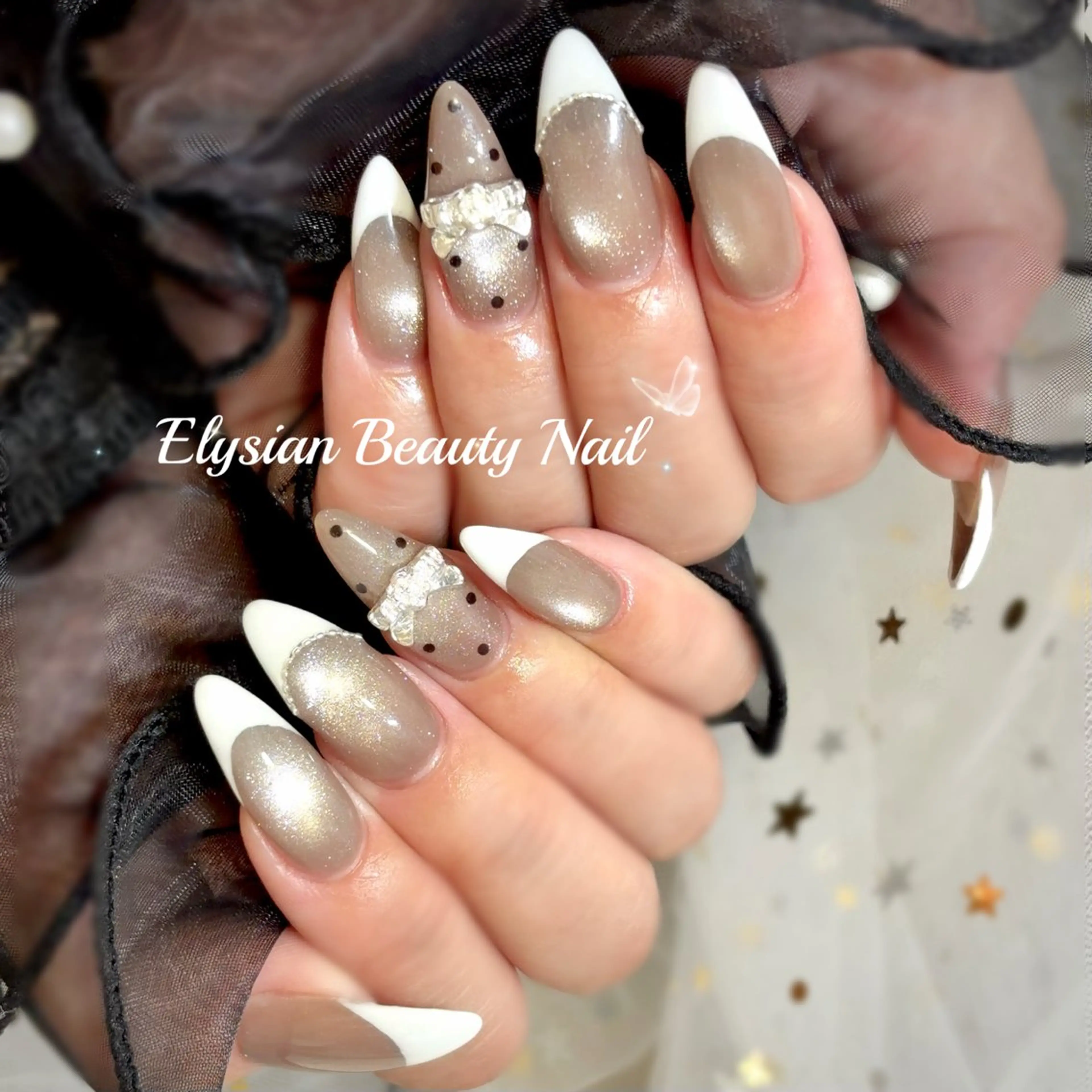 ネイル ドット フレンチネイル ロングネイル マグネットネイル 持ち込み ハンドネイル エリシアン ビューティーネイルのネイルデザイン