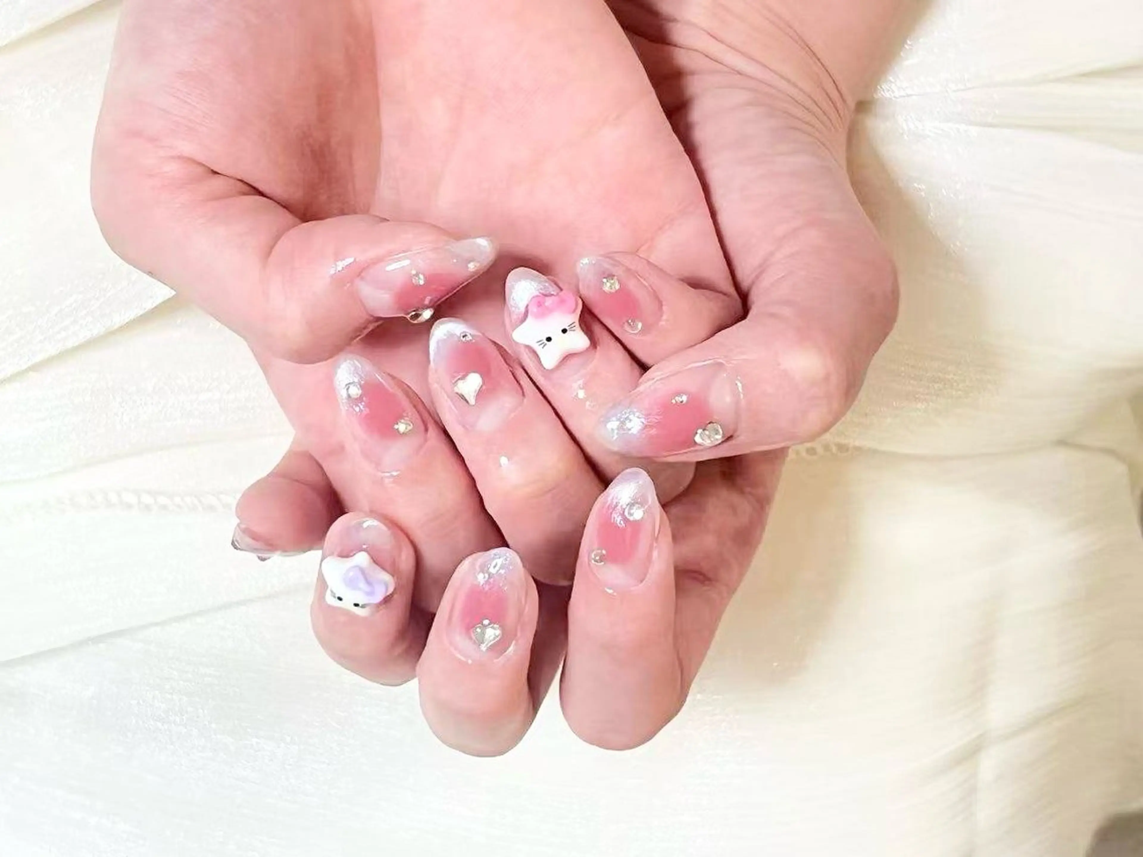 ネイル チークネイル 長さ出し フレンチネイル ガーリー 韓国ネイル sun nail池袋 モデル募集のネイルデザイン