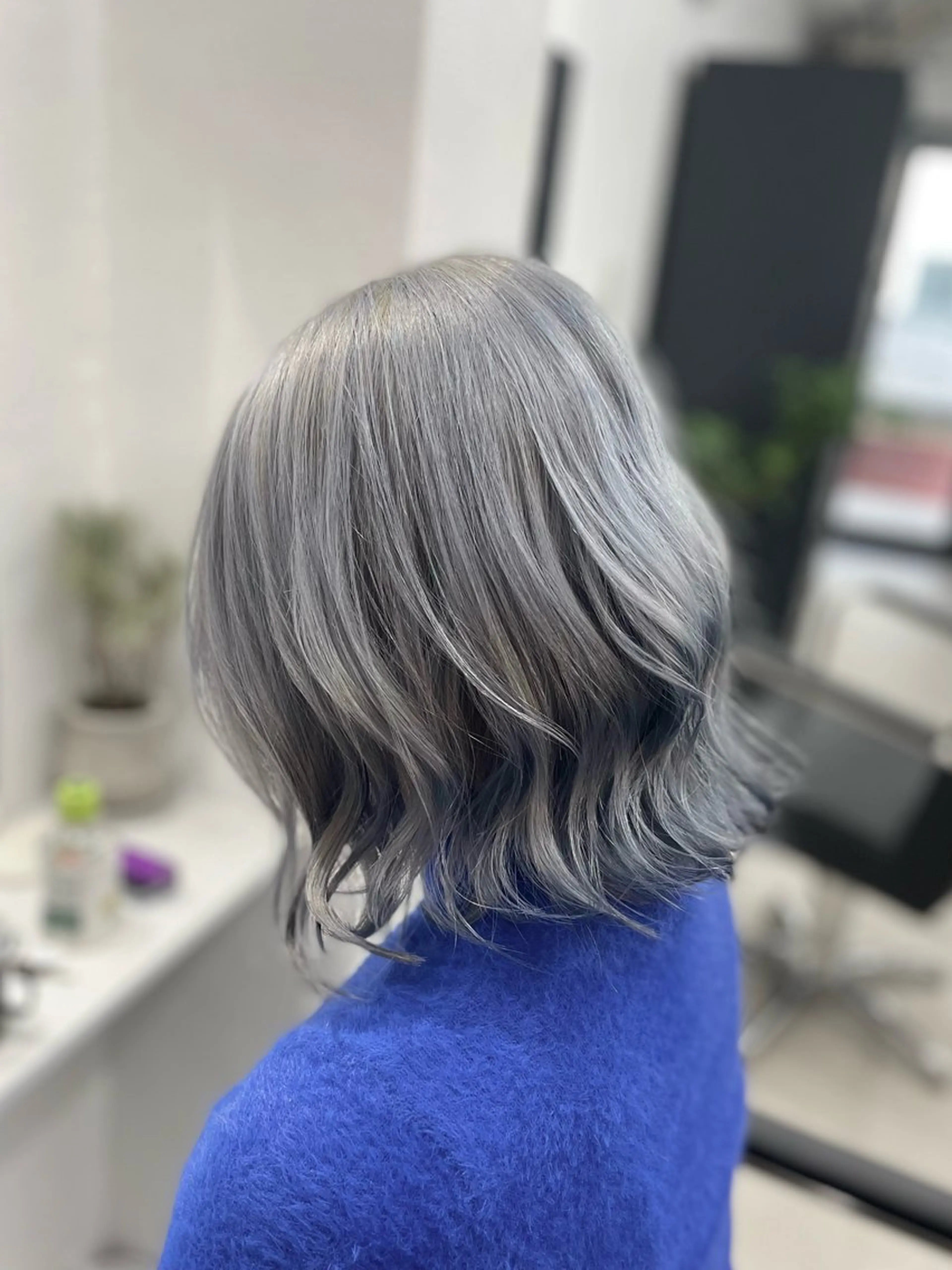 ミディアム カラー ヘアカラー トリートメント GaKu/ハイトーン /ブリーチ/レイヤーのヘアスタイル