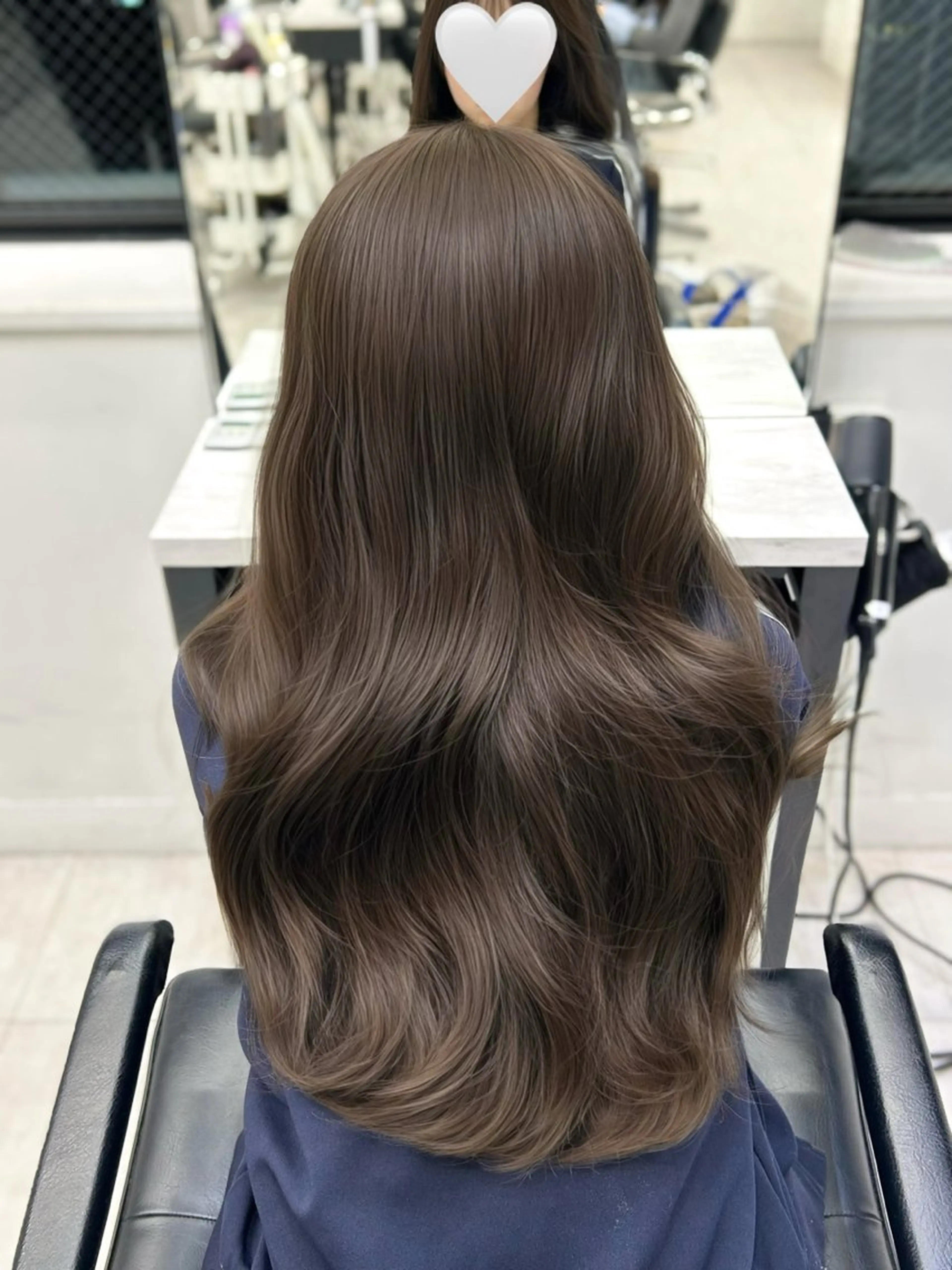 ロング 顔まわりレイヤー 顔周りカット ハッシュカット 髪質改善 韓国風ヘア ヘアカラー 韓国ヘア🇰🇷／ 艶カラー鈴木萌愛🩶のヘアスタイル