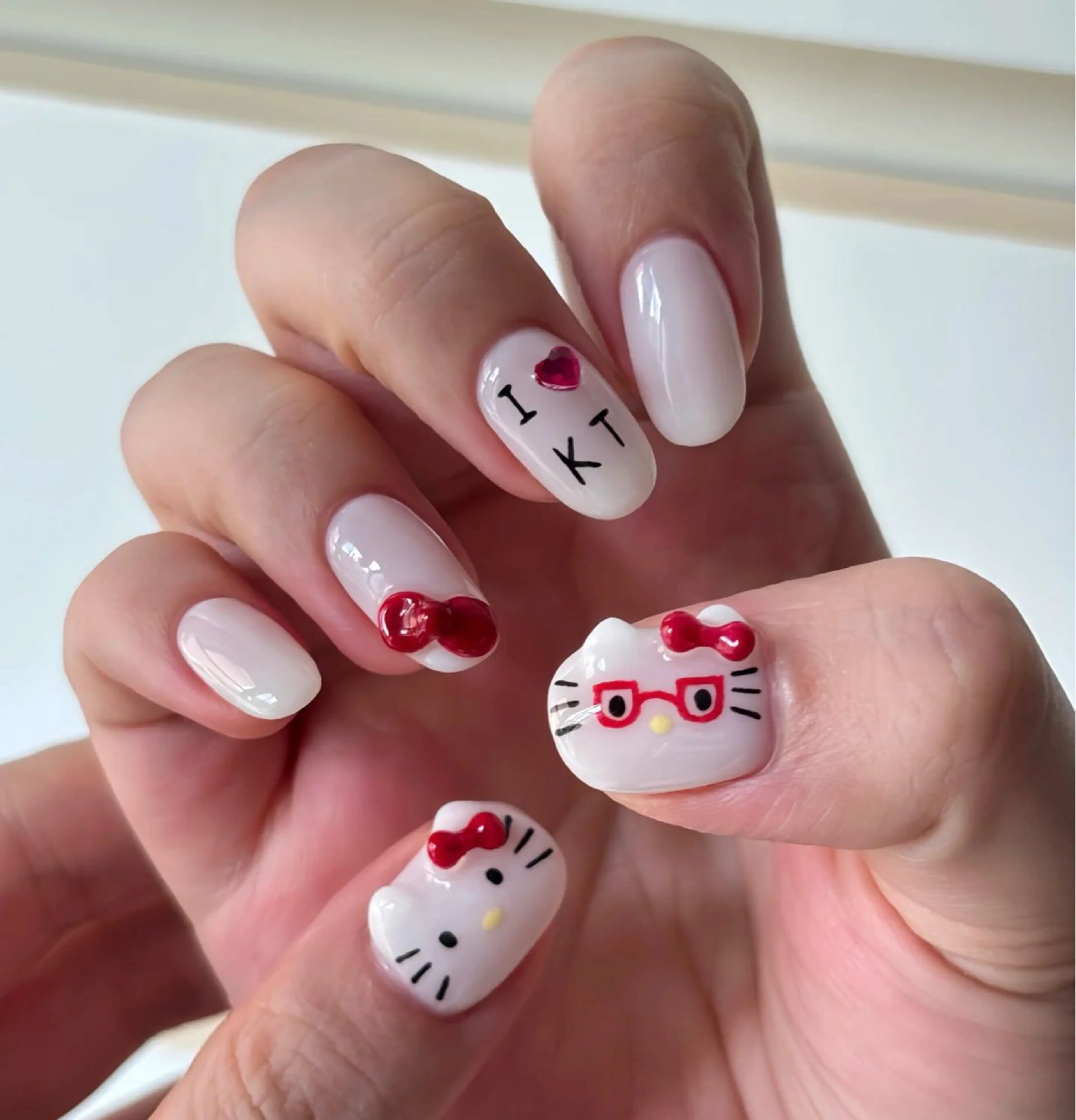 ネイル アートネイル オーロラネイル チークネイル フレンチネイル ガラスフレンチ ハンドネイル 🎀🎀YooLi Nail Salonのネイルデザイン