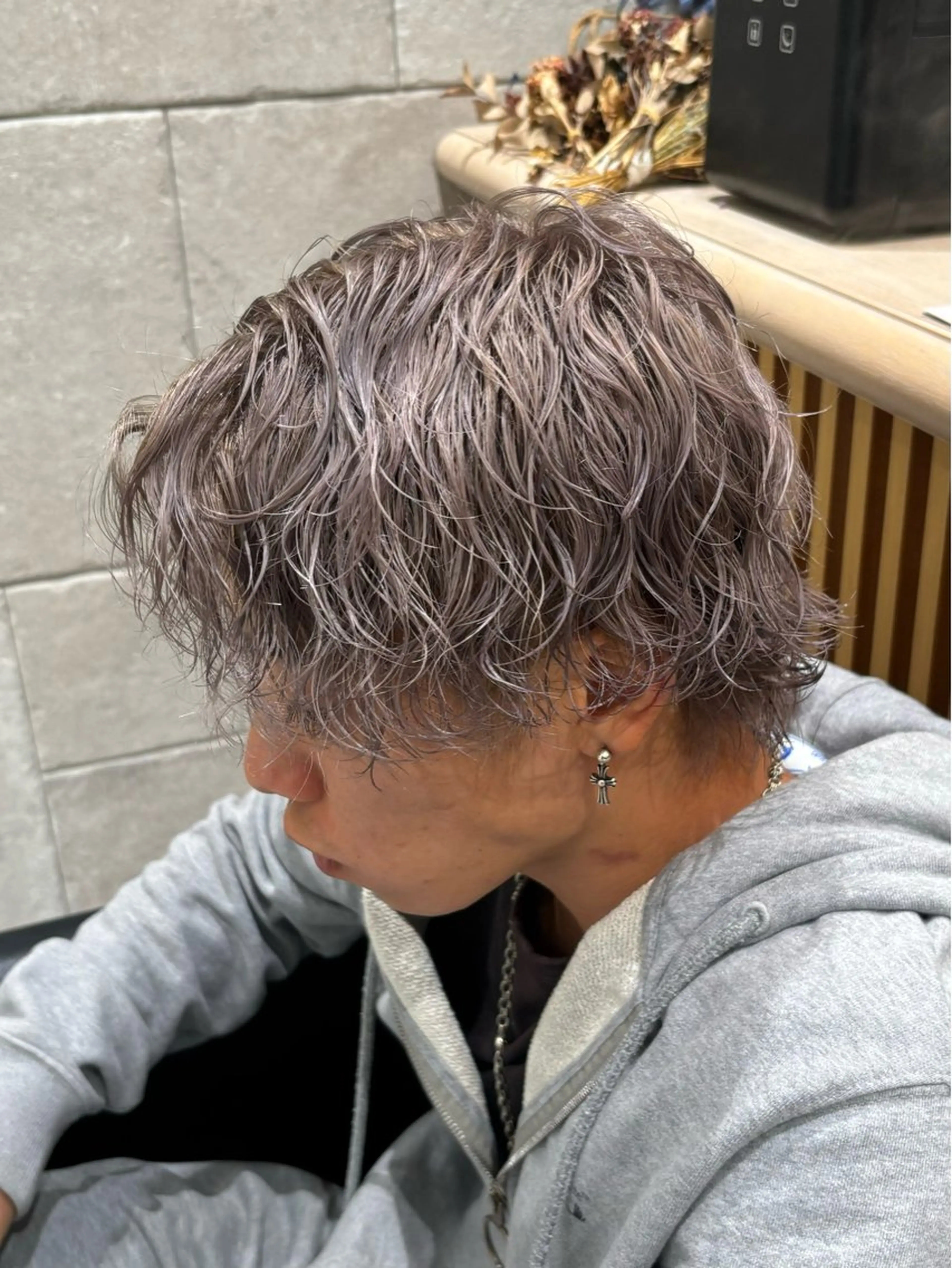 カラー パーマ メンズ メンズパーマ、スパ イキー、上野星也のヘアスタイル