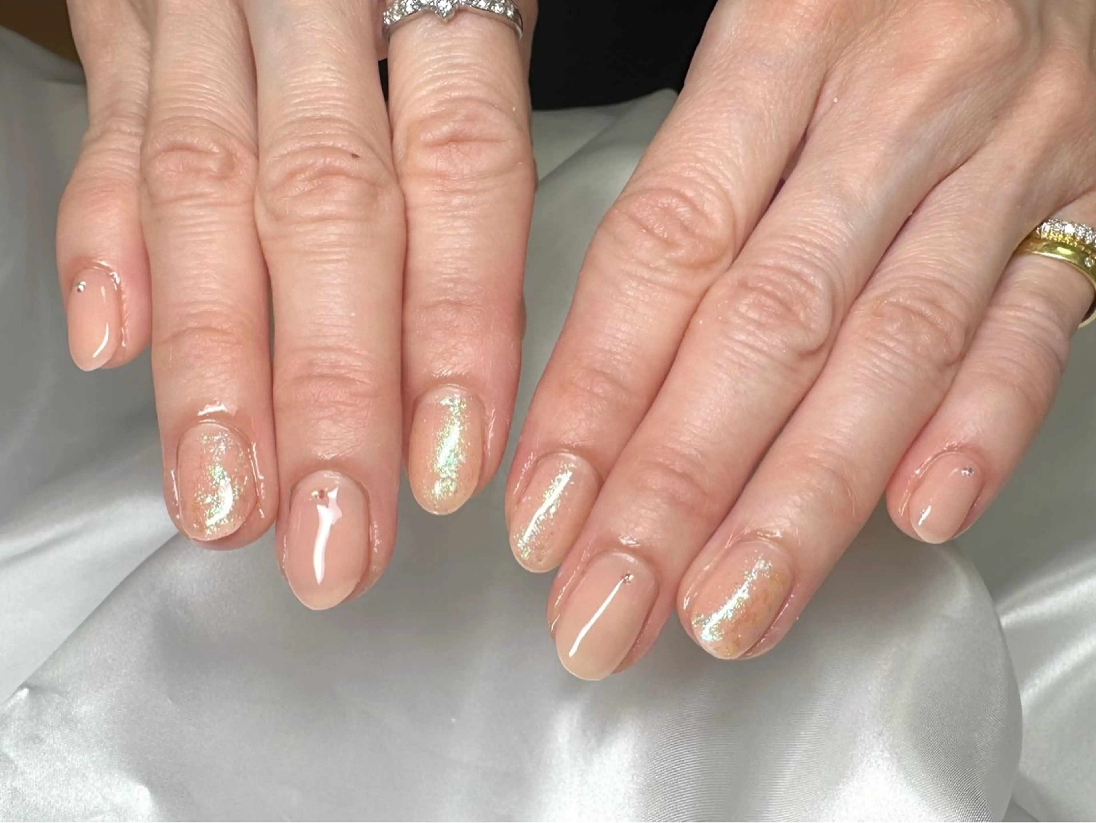 ネイル オーロラネイル nu NANAのネイルデザイン