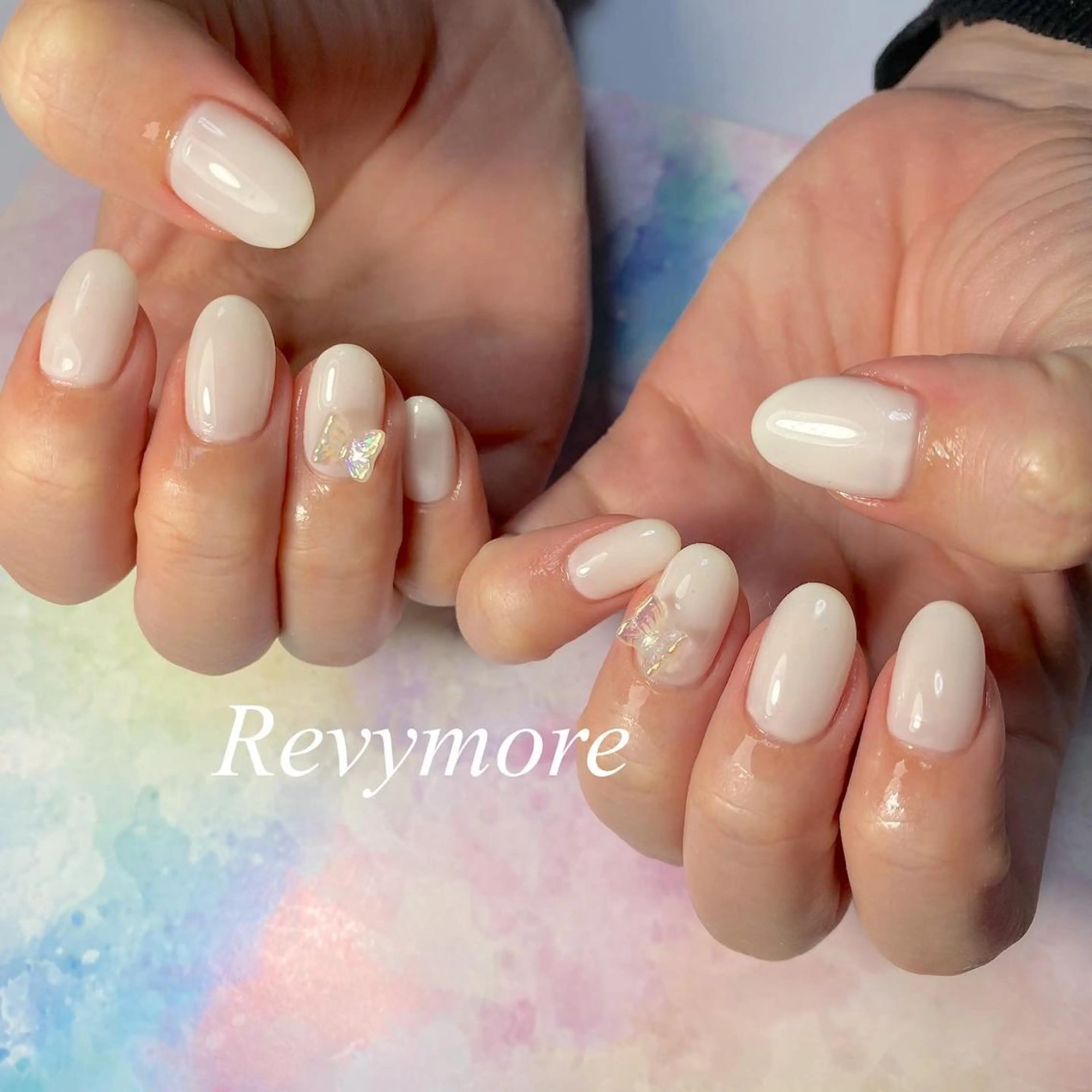ショート ネイル ジェルネイル ニュアンスネイル オフィスネイル ワンカラーネイル シンプルネイル nail salon Revymoreのネイルデザイン