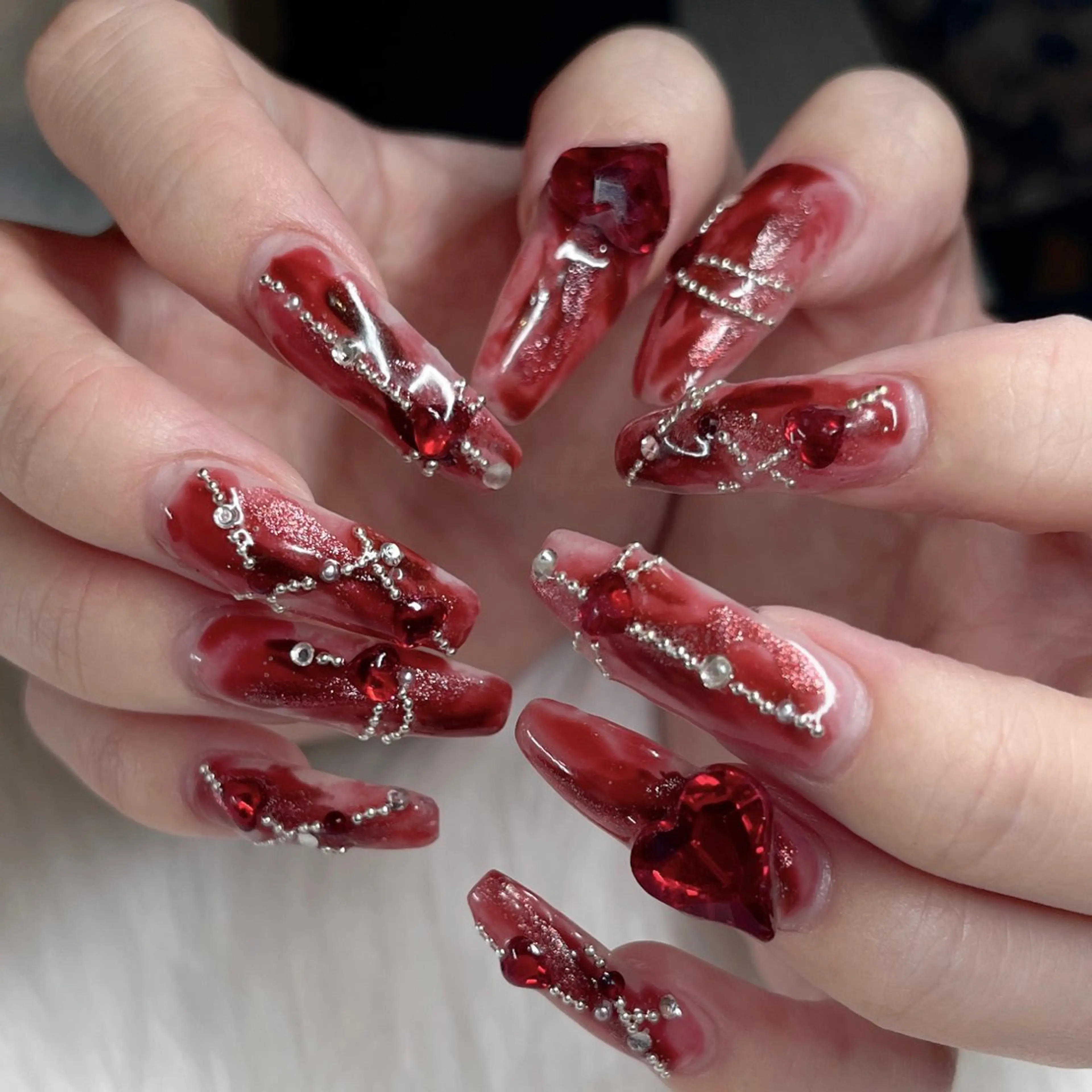 ネイル ロングネイル ワンホンネイル moca心斎橋店 Aina🐈‍⬛🤍のネイルデザイン