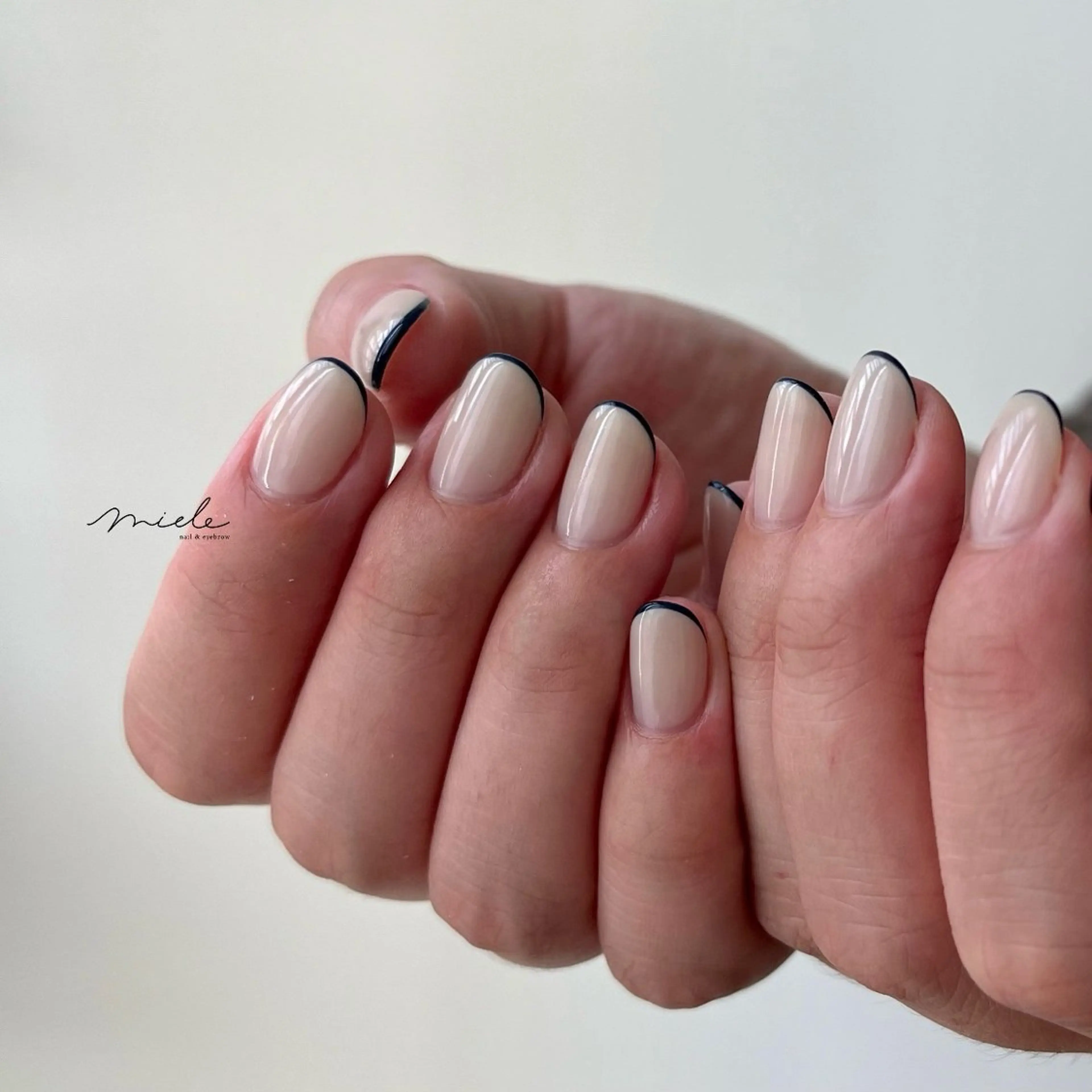 ネイル ハンドネイル miele【ミエレ】 海外シンプルデザインのネイルデザイン