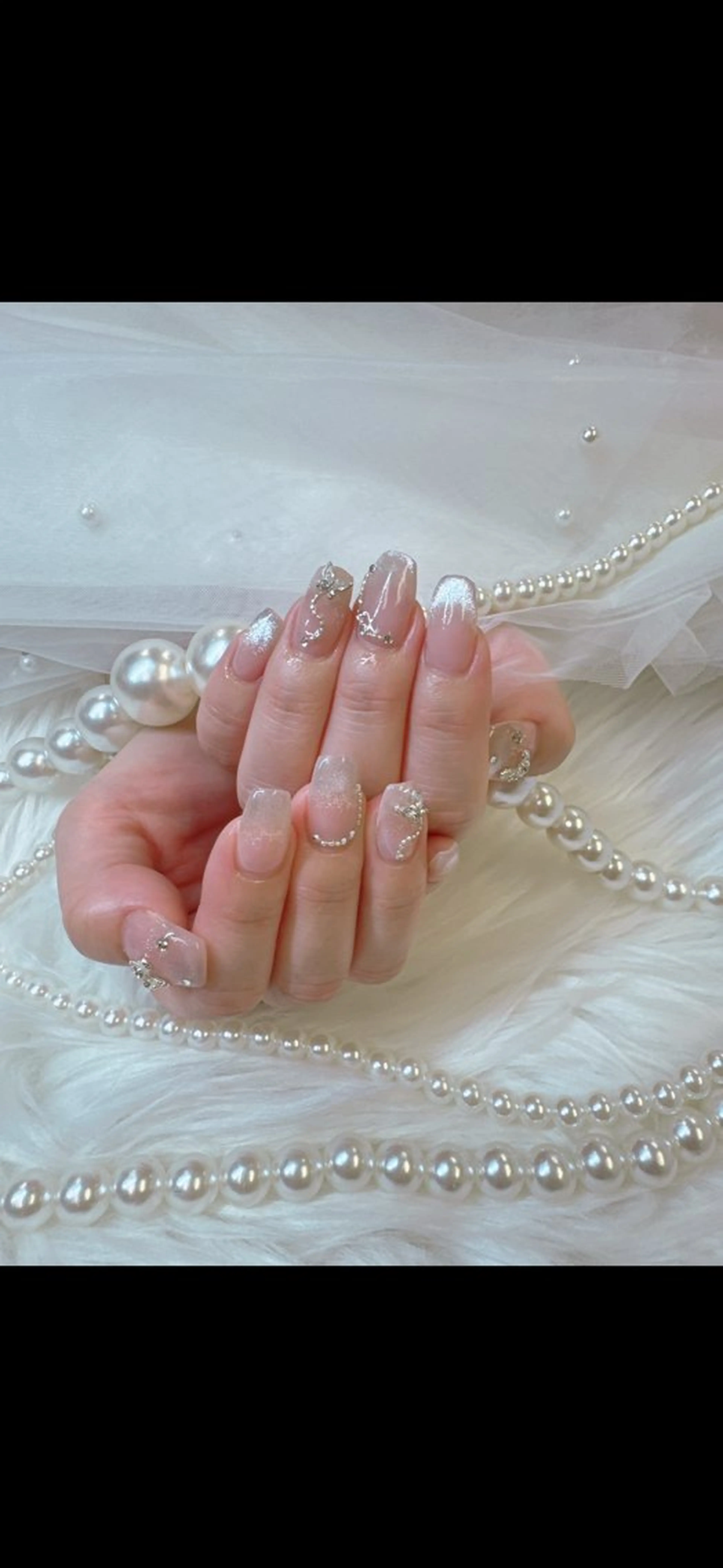 ネイル アートネイル ボルドー チークネイル ドット フットネイル ハンドネイル Queeens nailのネイルデザイン